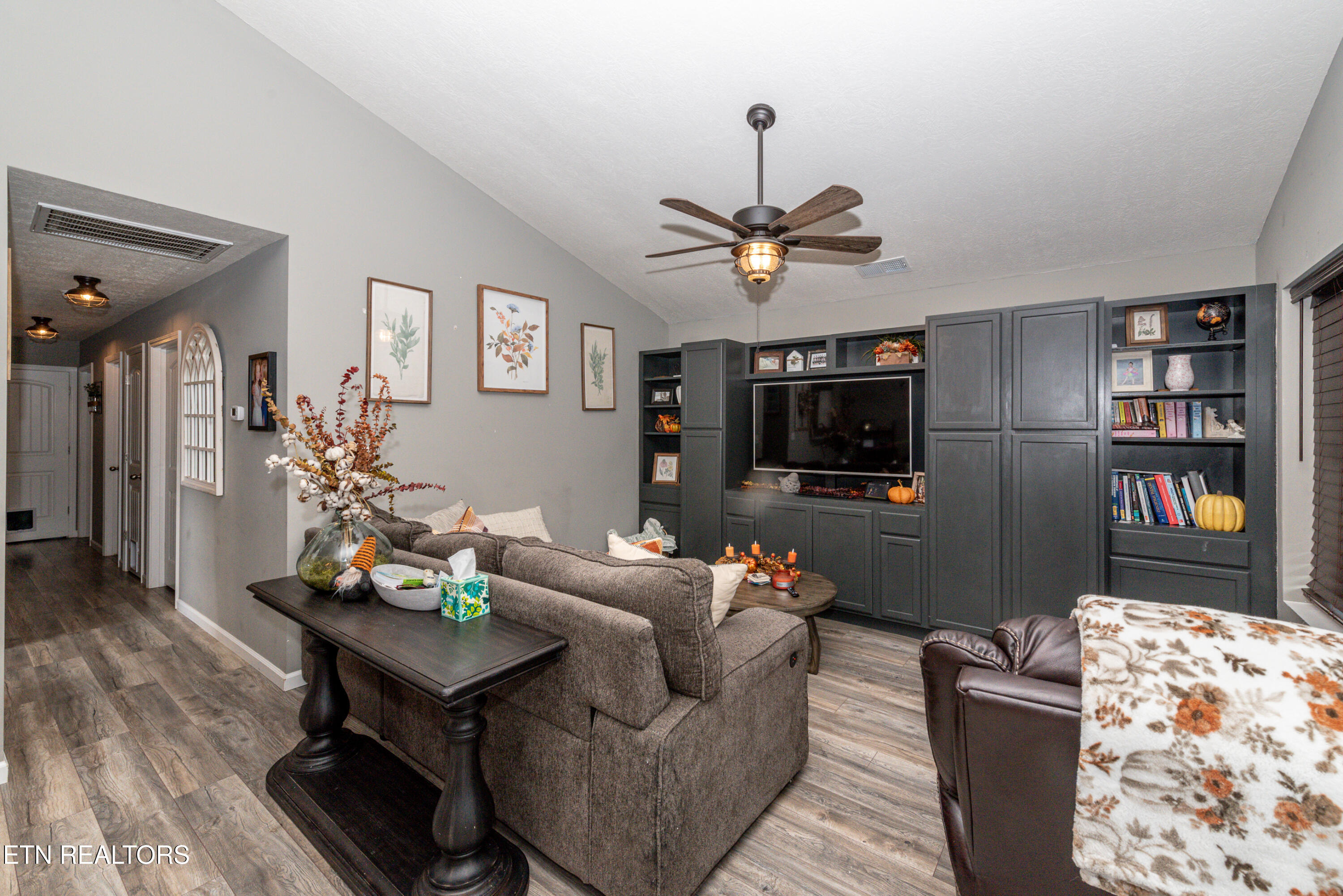2105 Sunny Lane