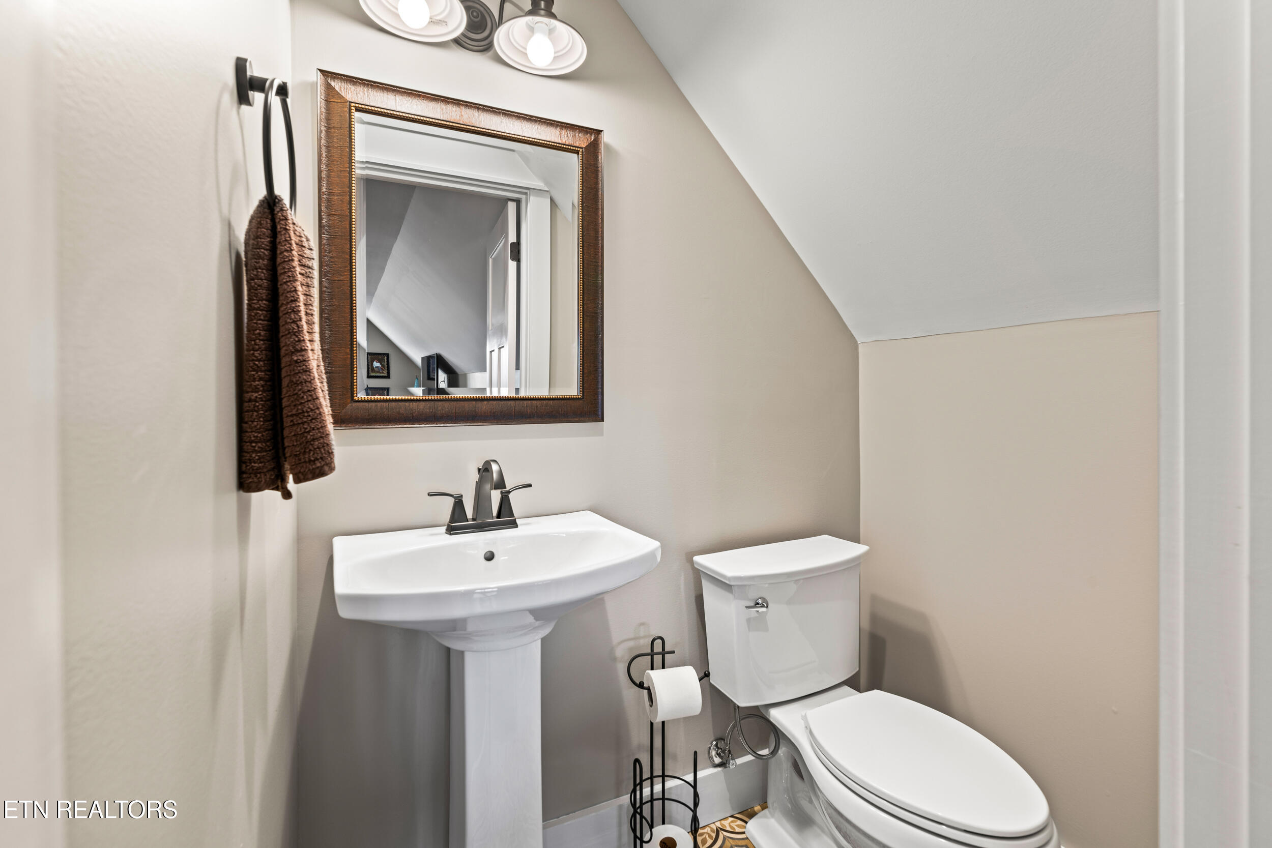 2295 Allenridge Drive