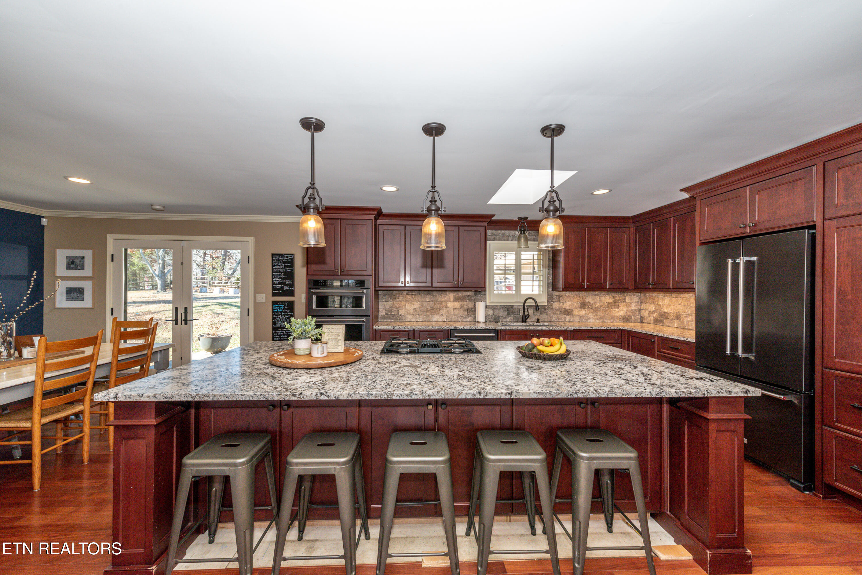 902 Summer Hill Court