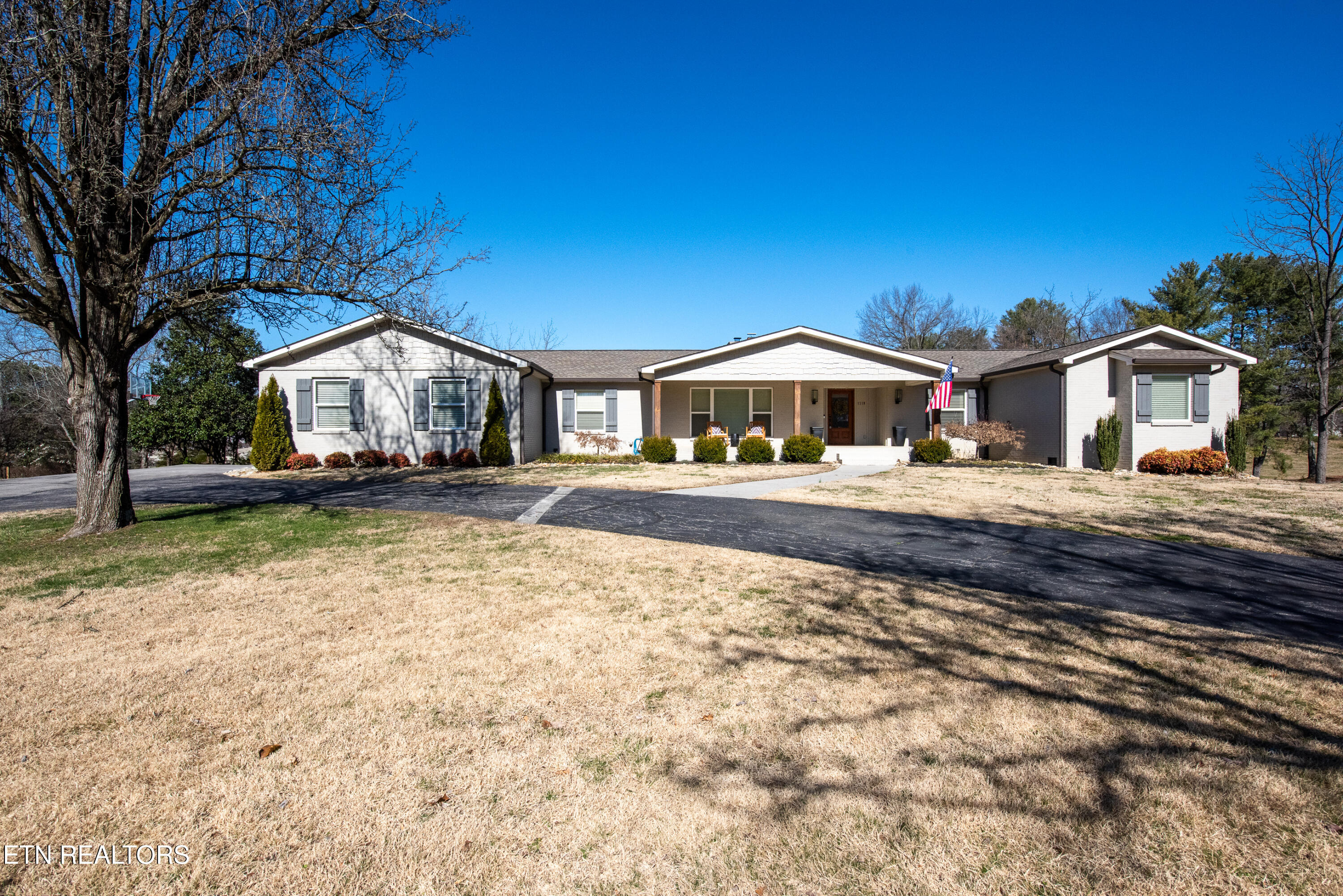 1119 Greenfield Drive
