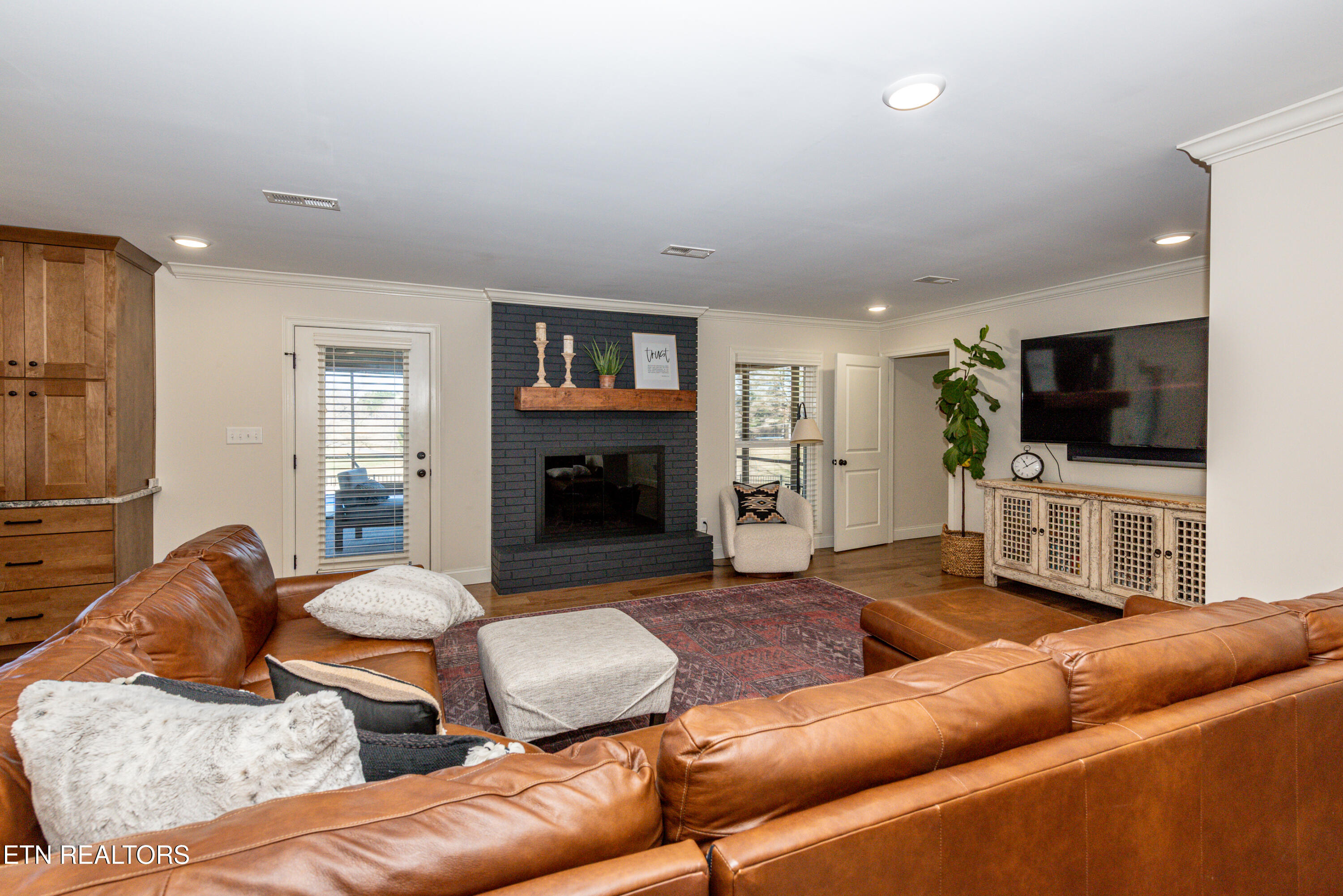 1119 Greenfield Drive