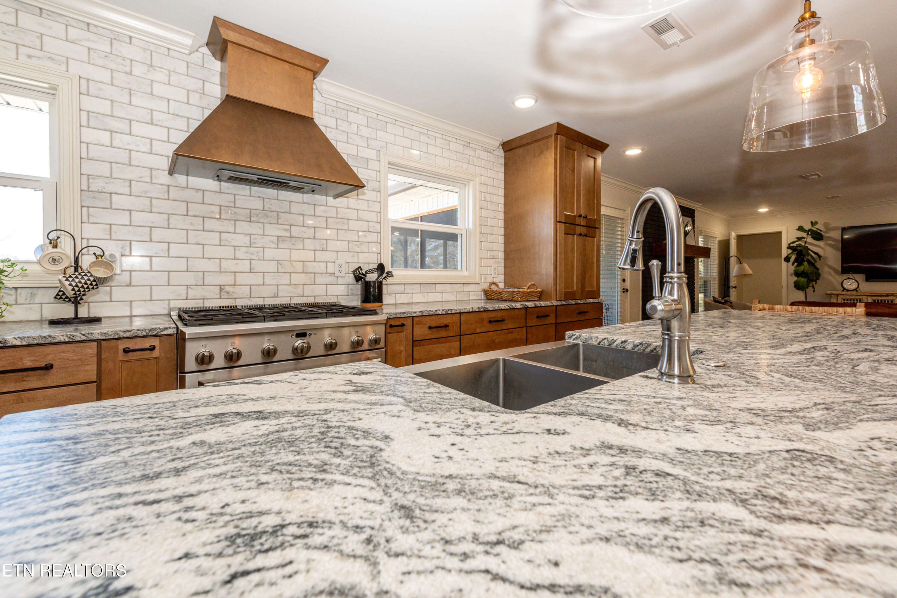 1119 Greenfield Drive