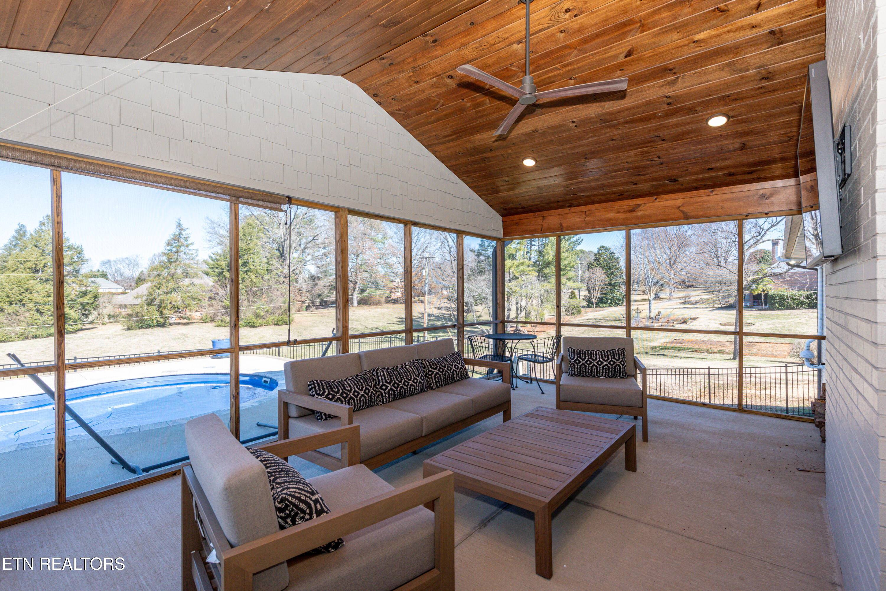 1119 Greenfield Drive