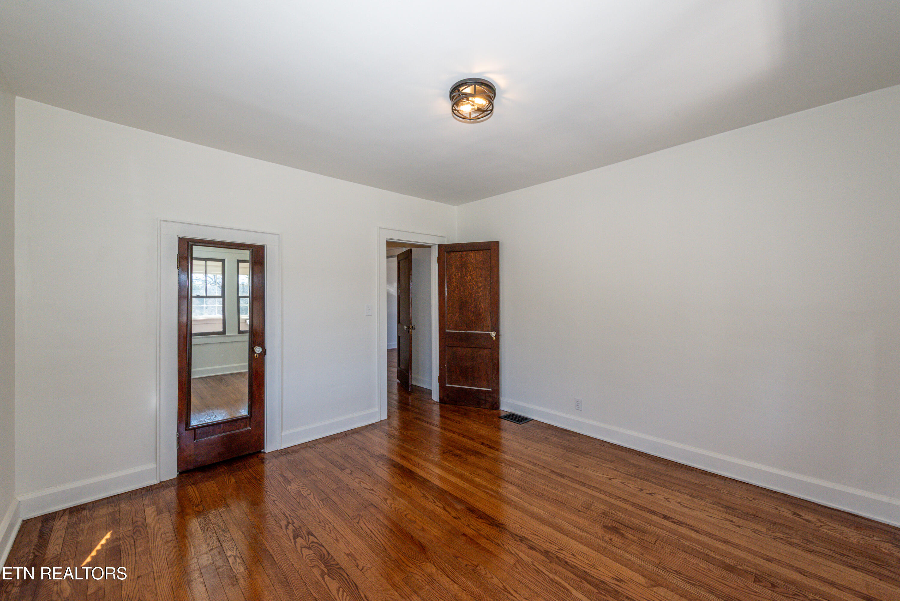 613 Mountain View Ave