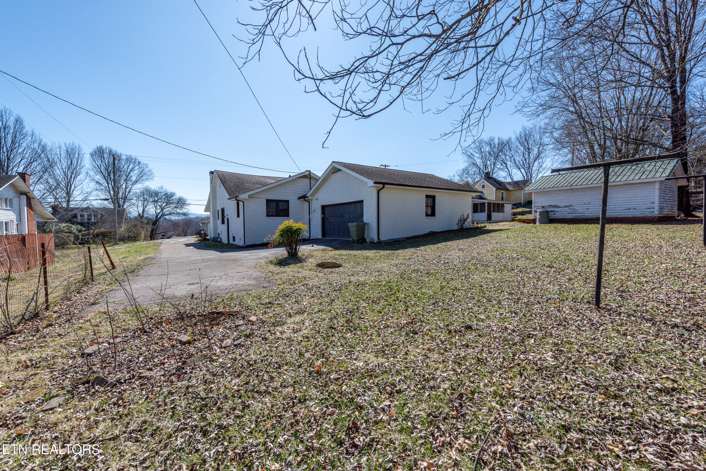 613 Mountain View Ave