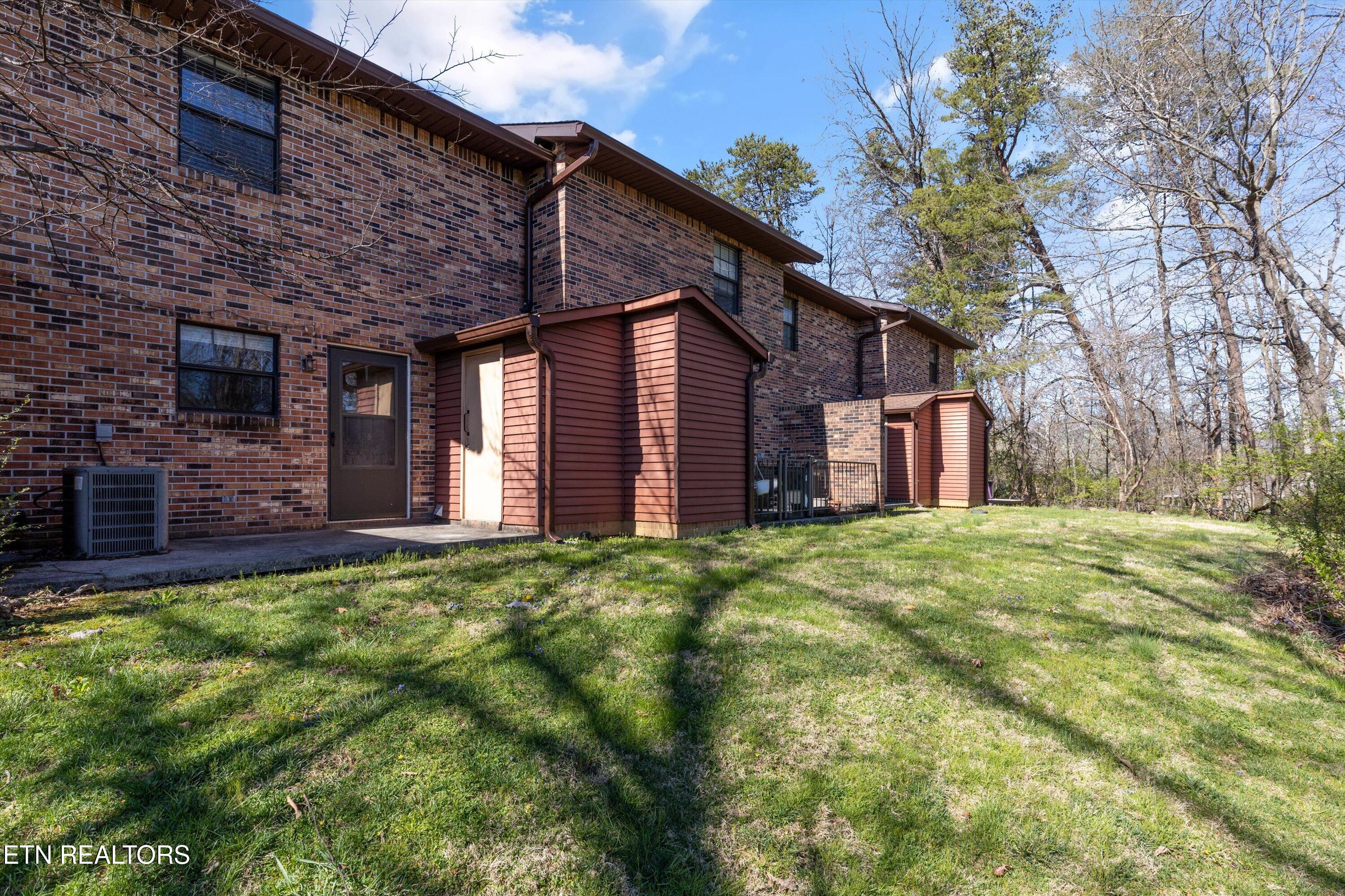 810 Highland Drive, 1101