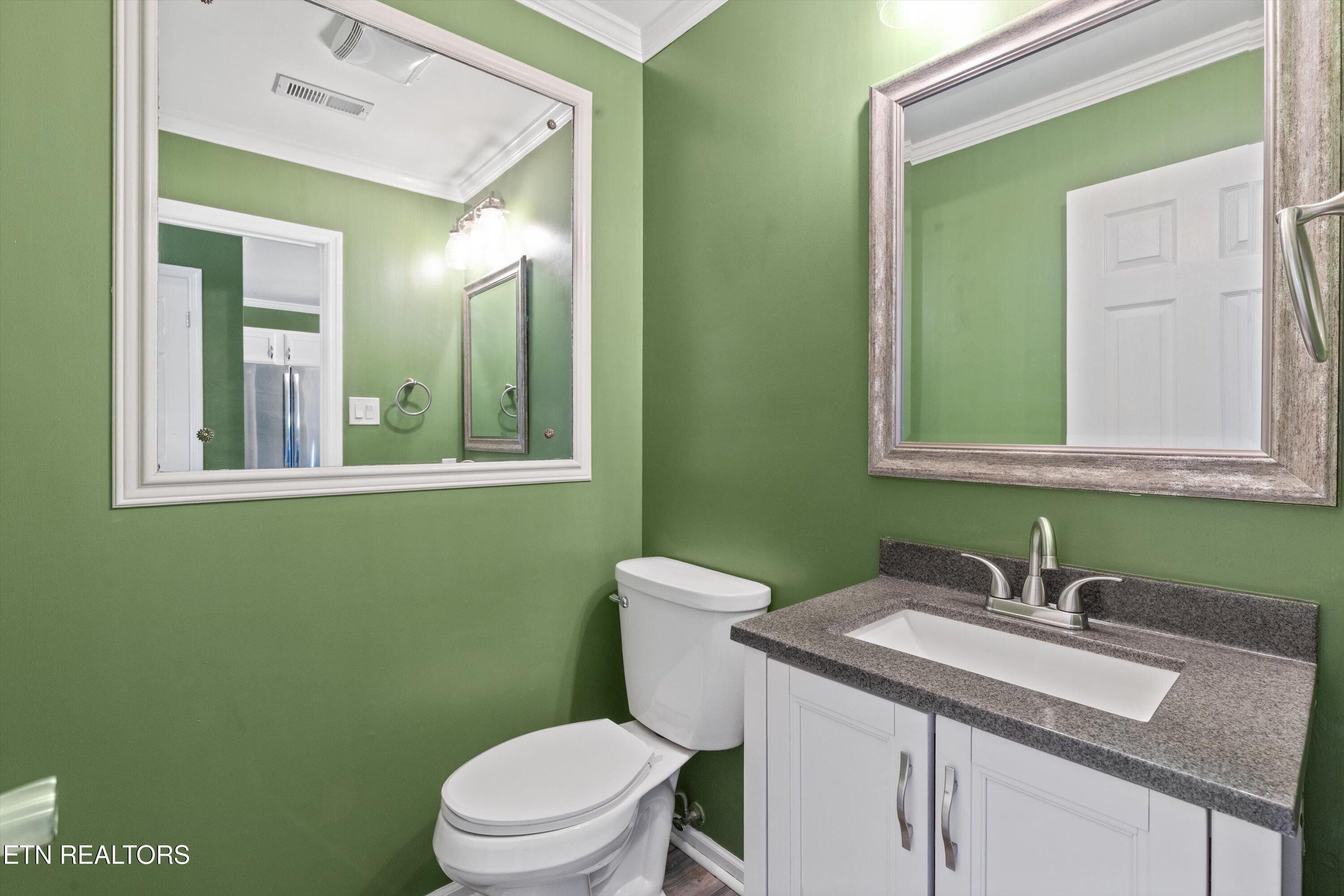 810 Highland Drive, 1101