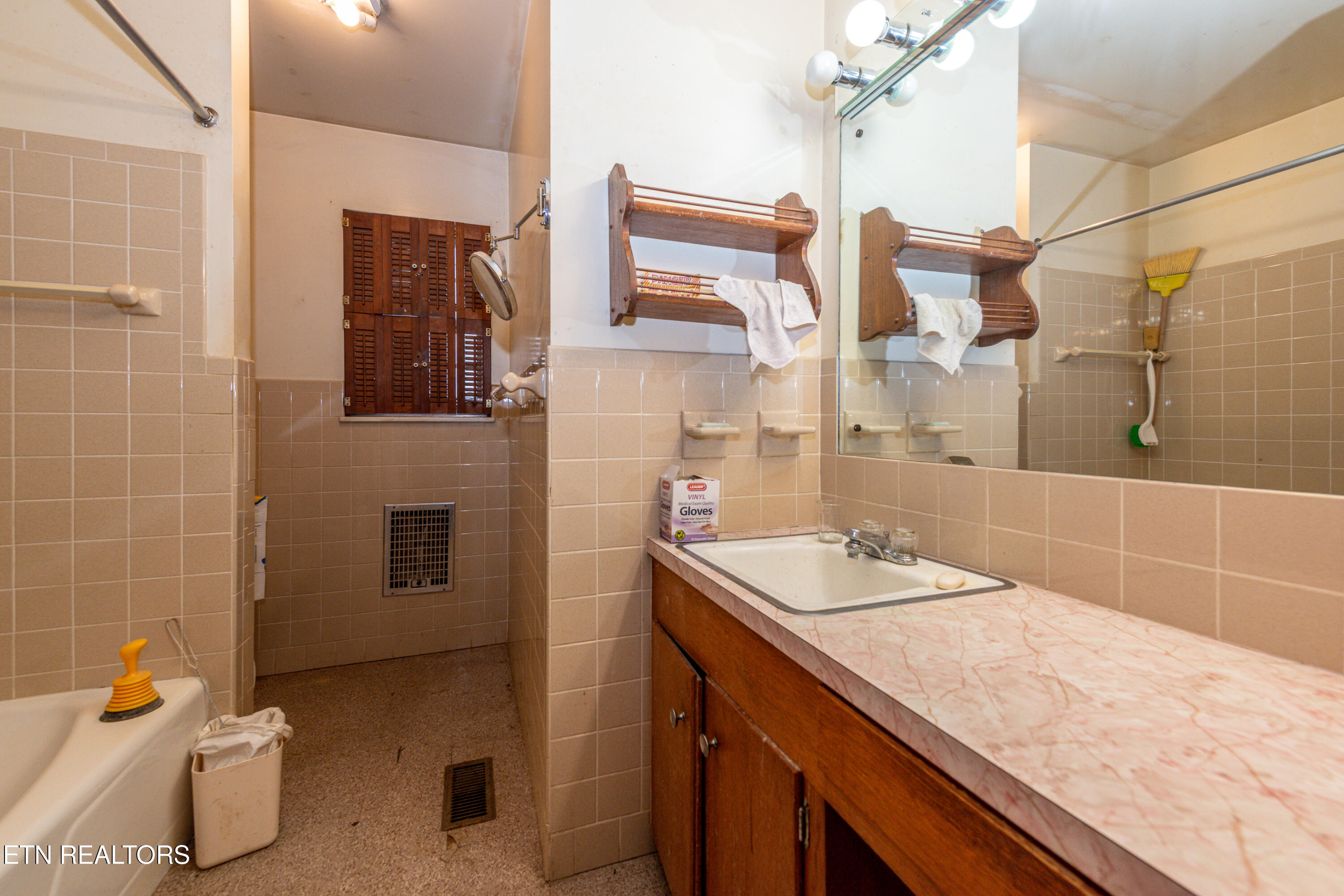 2913 Old Niles Ferry Rd