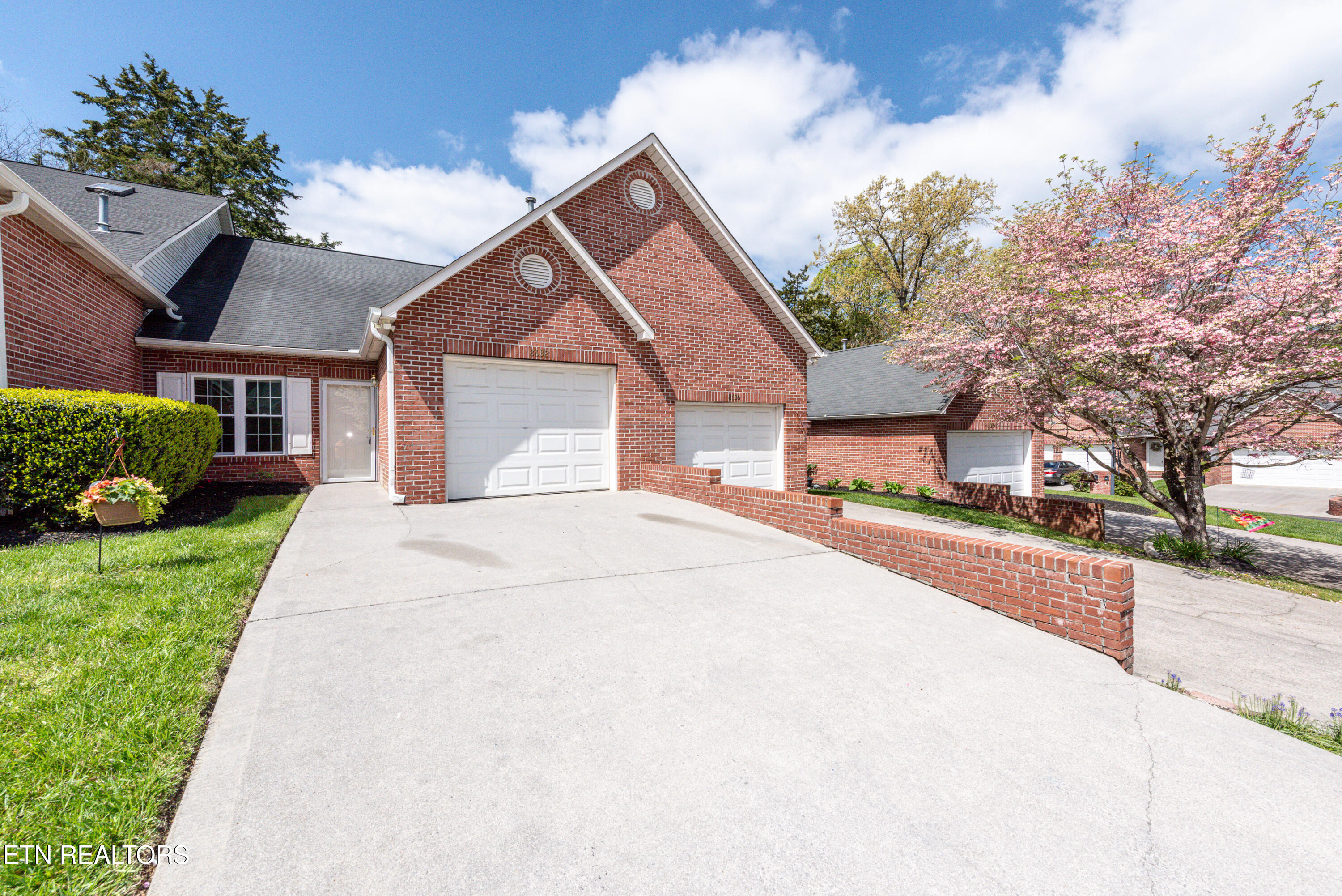 8632 Constance Way