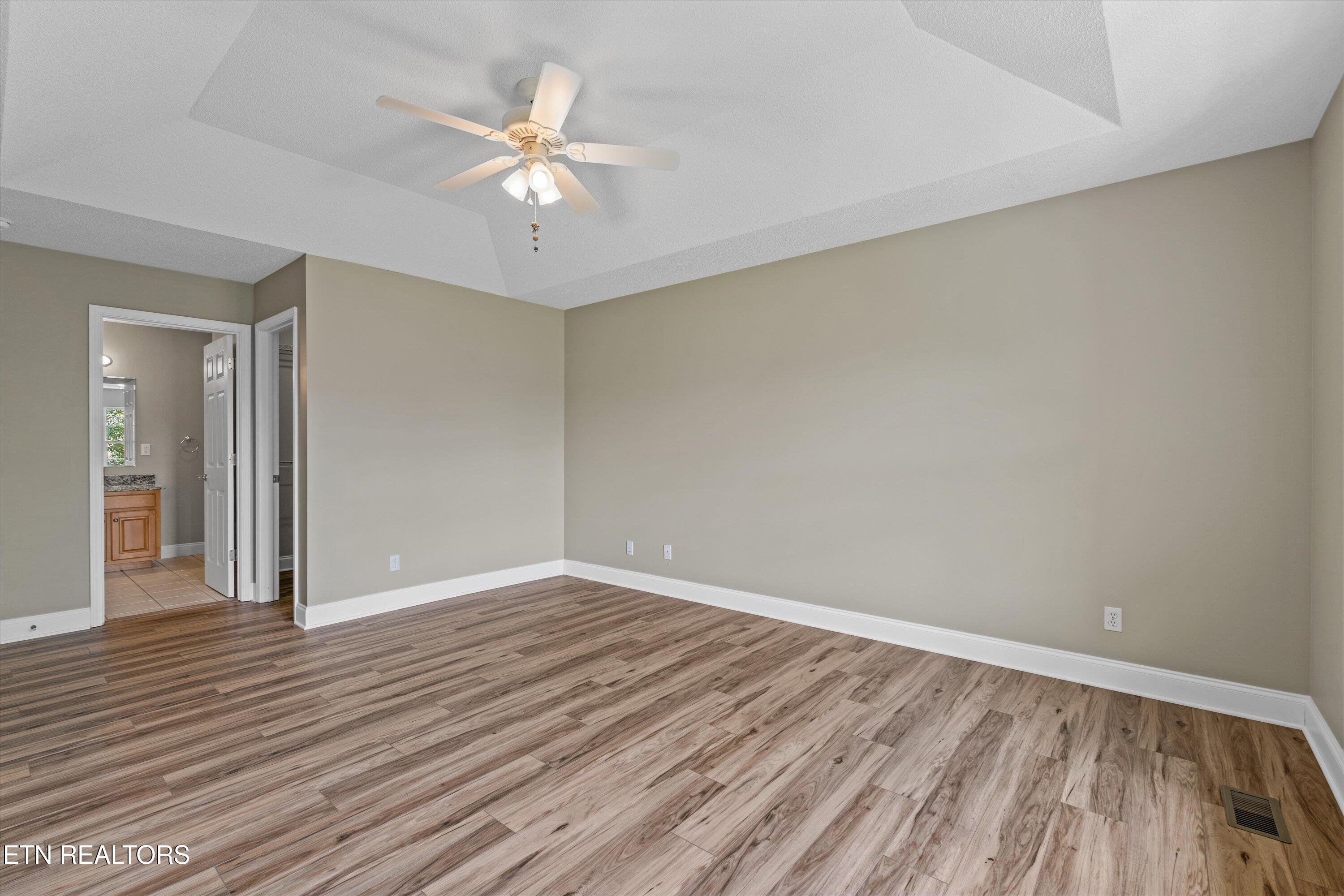 318 Royal Oaks Drive