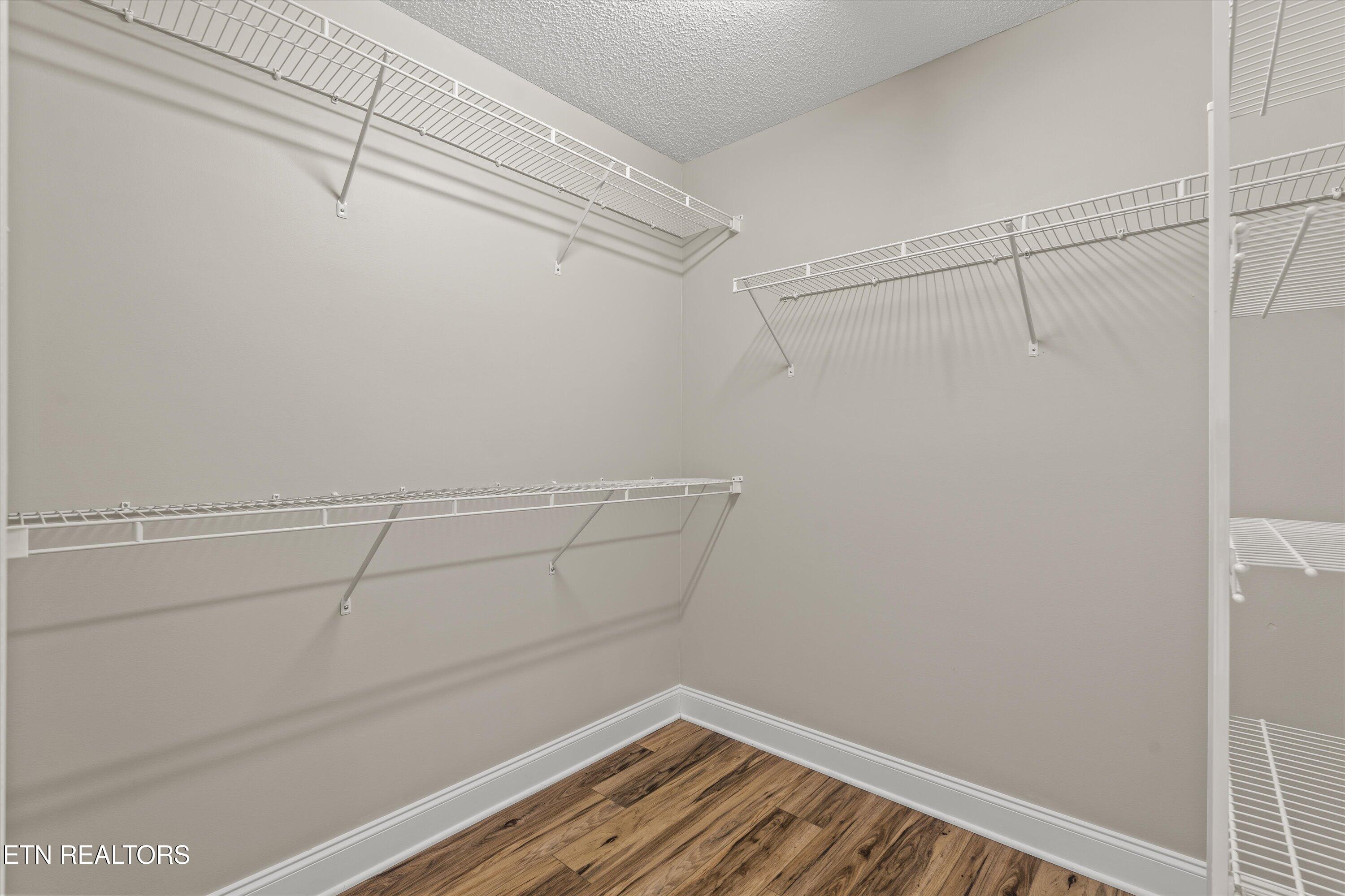 318 Royal Oaks Drive