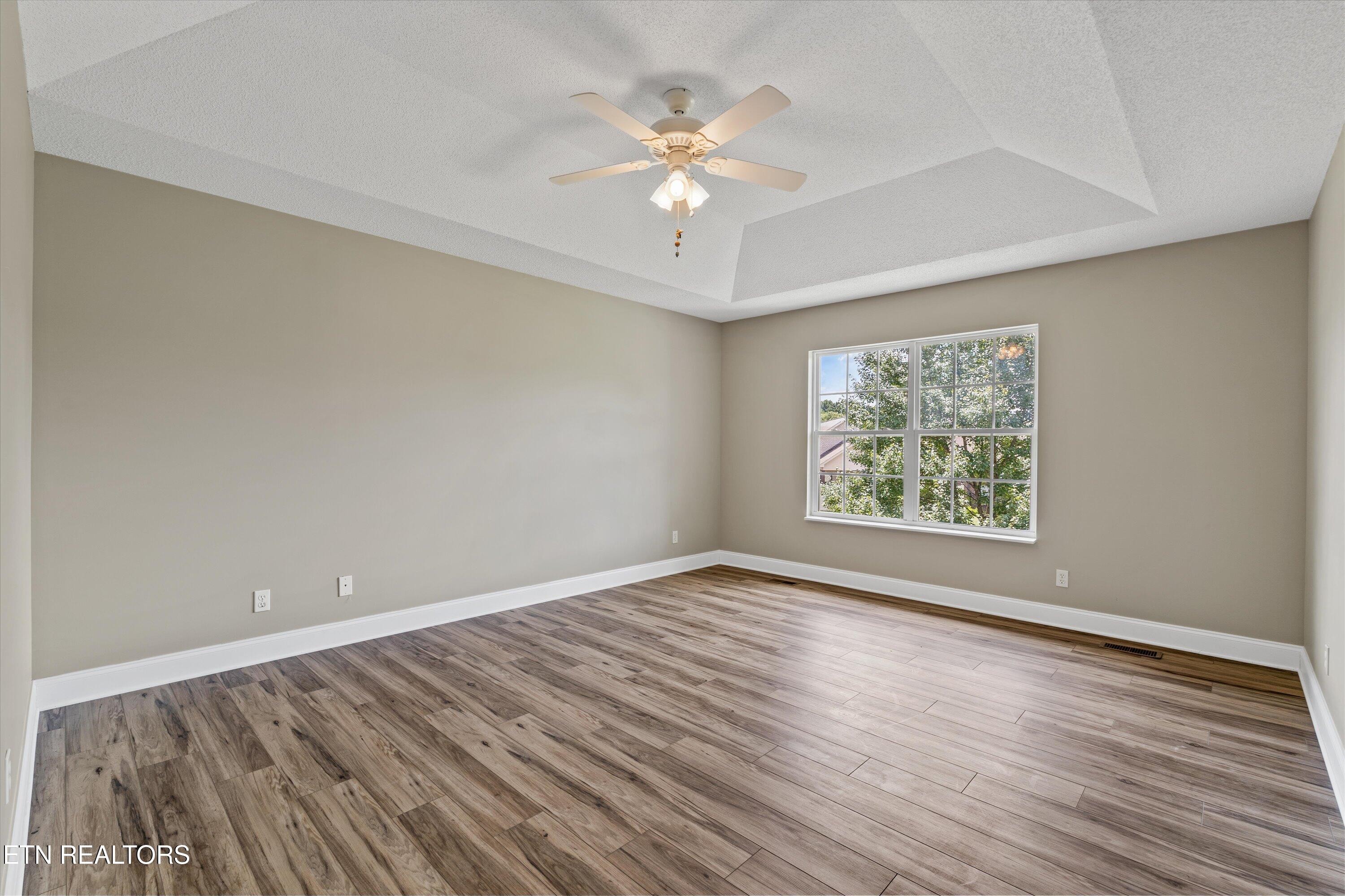 318 Royal Oaks Drive