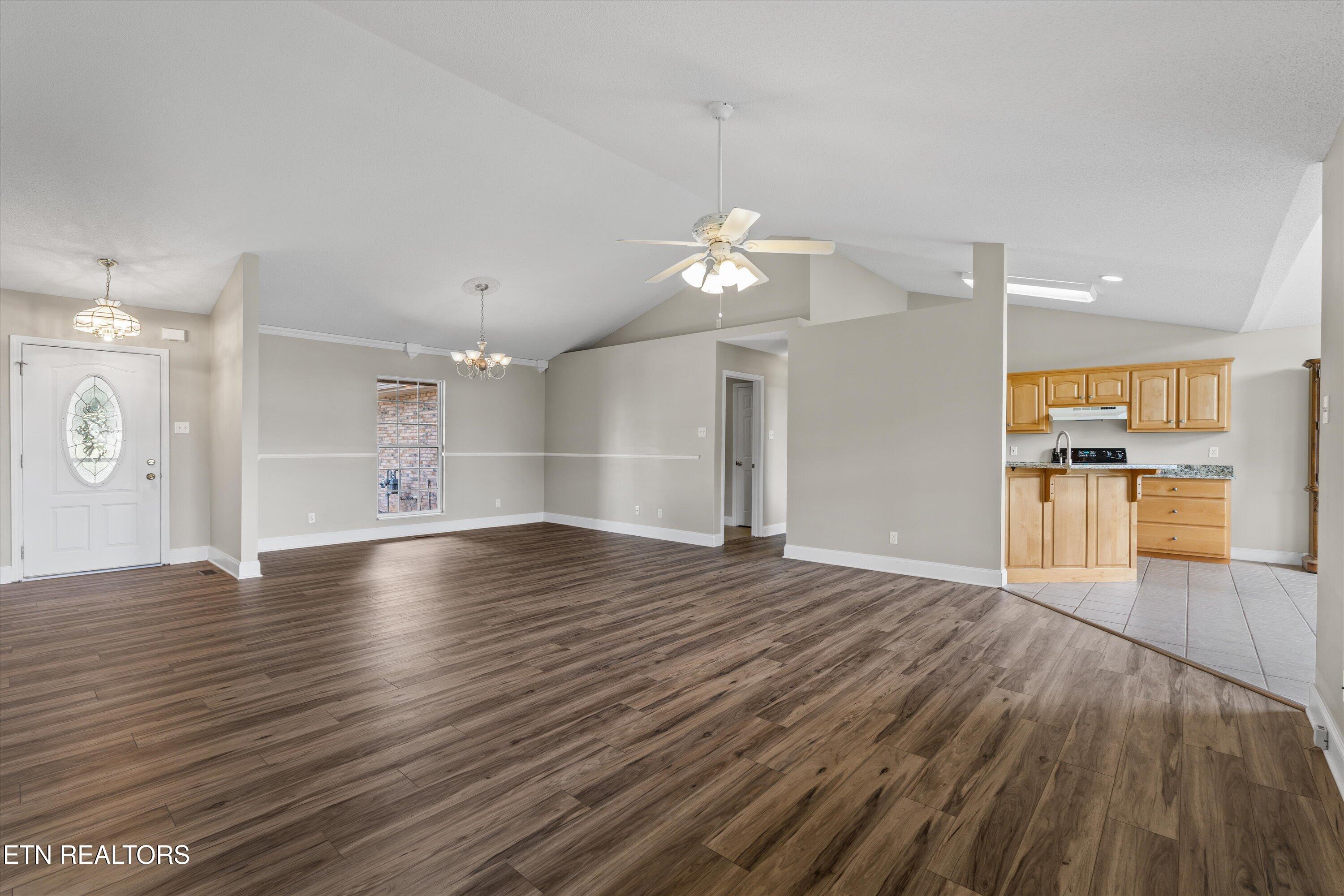 318 Royal Oaks Drive