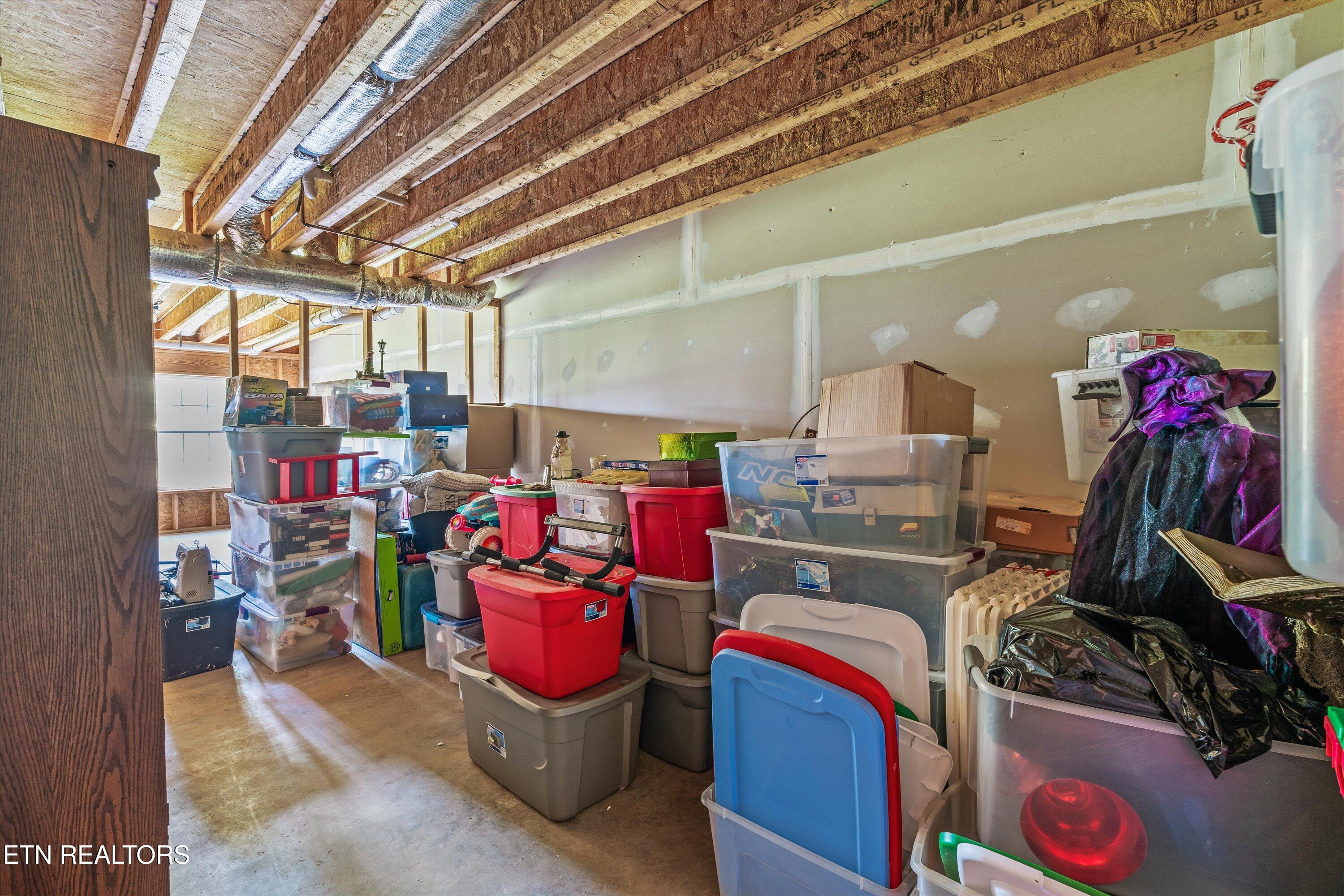 318 Royal Oaks Drive