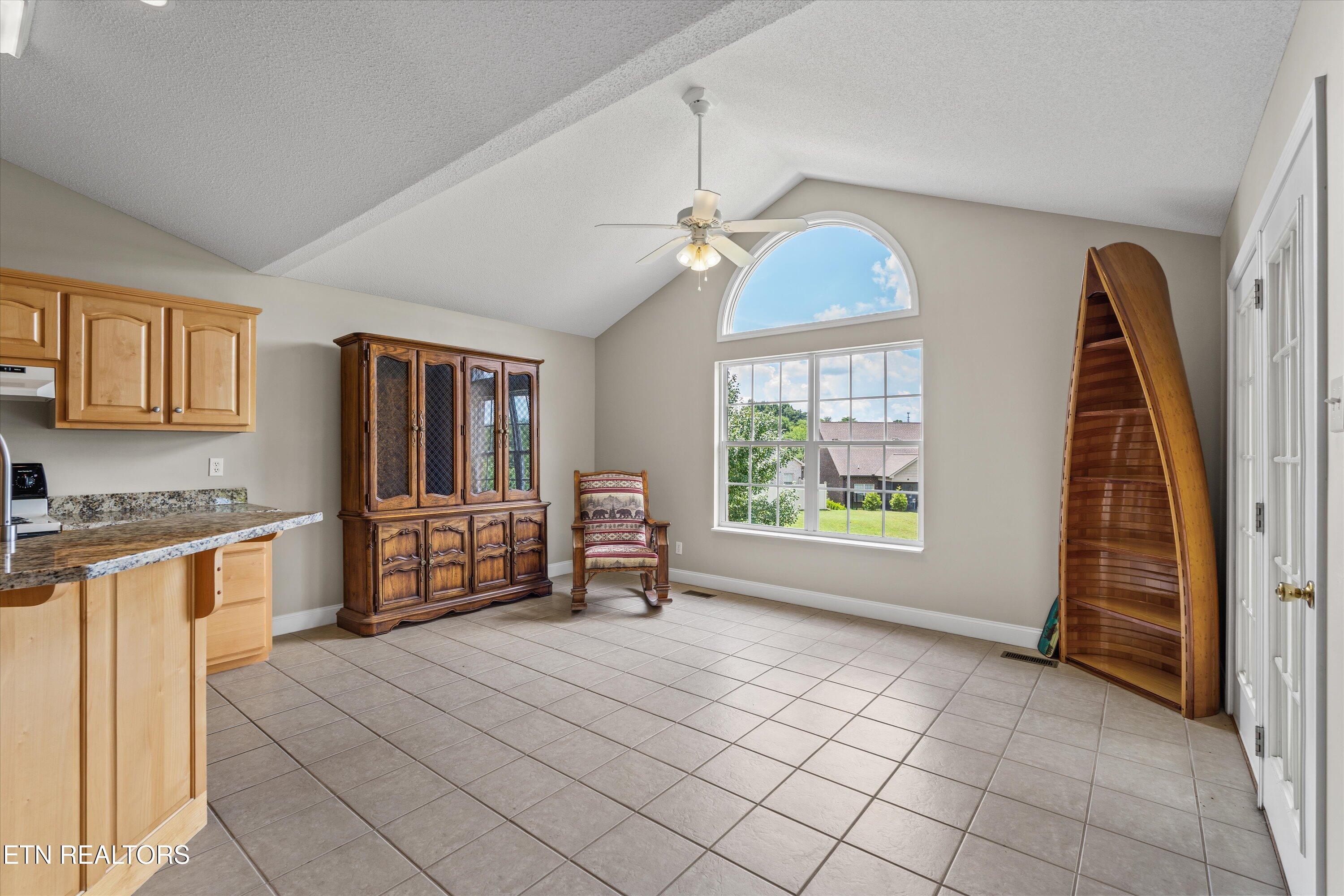 318 Royal Oaks Drive