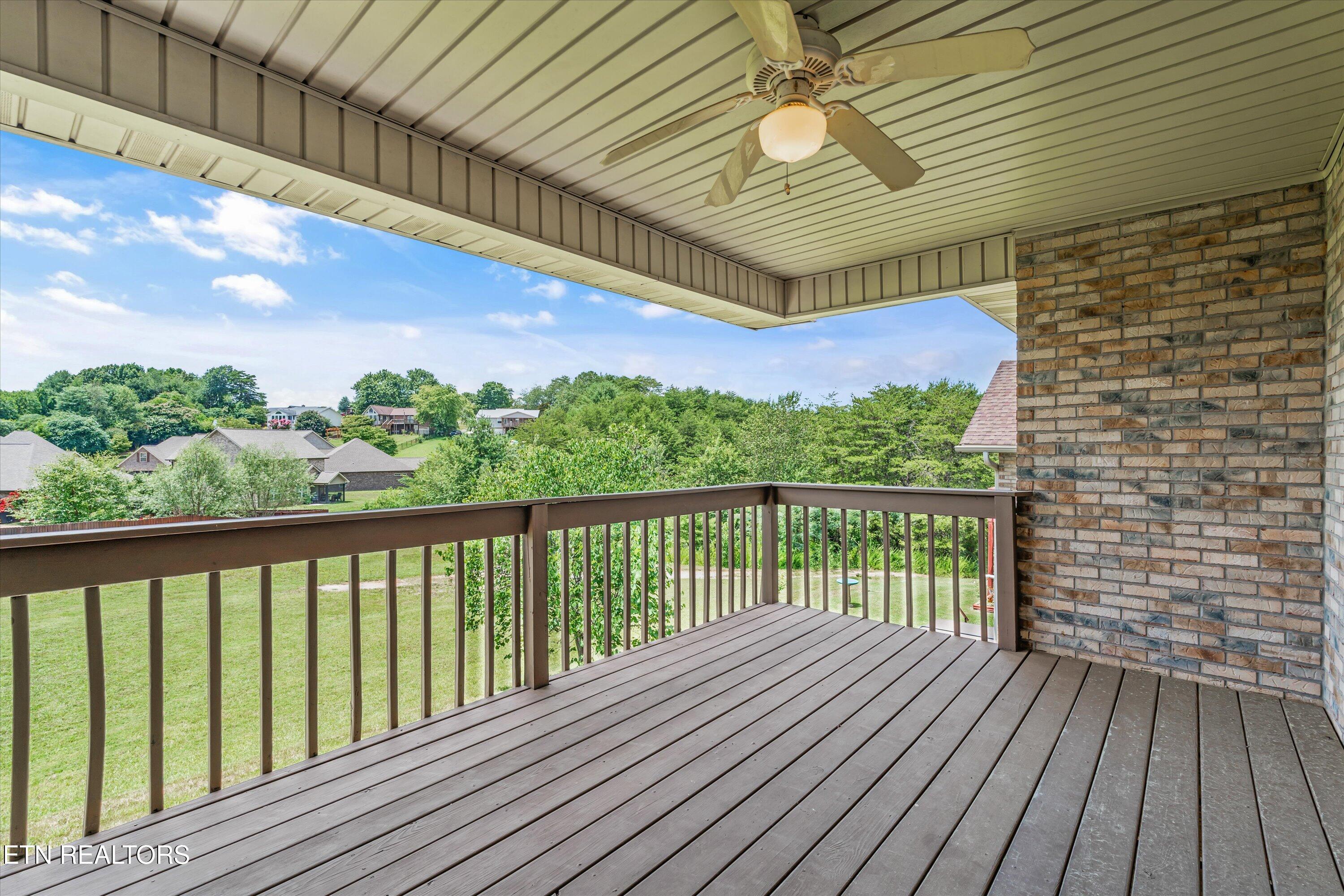 318 Royal Oaks Drive