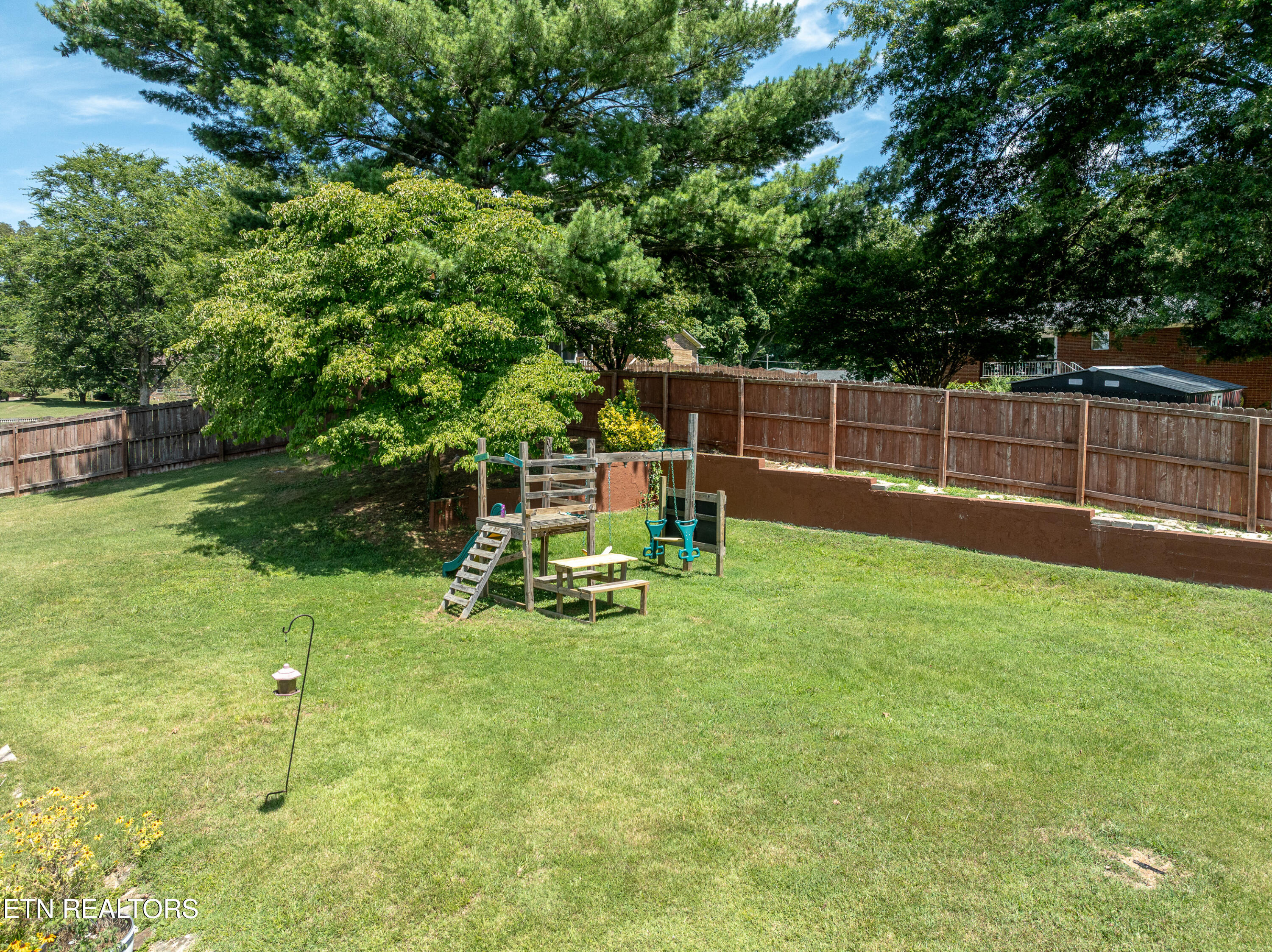 1119 Scenic Hill Drive