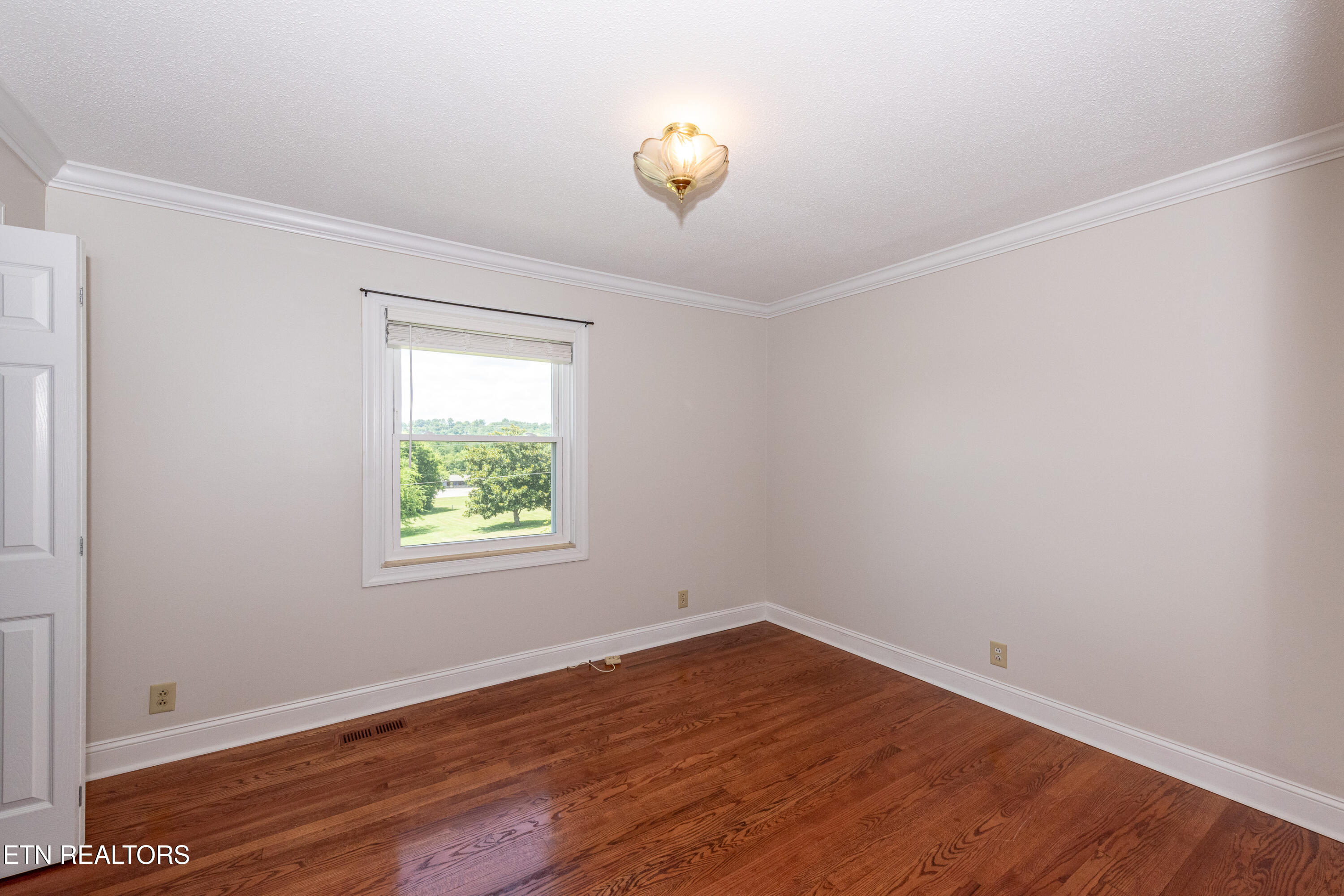 1119 Scenic Hill Drive