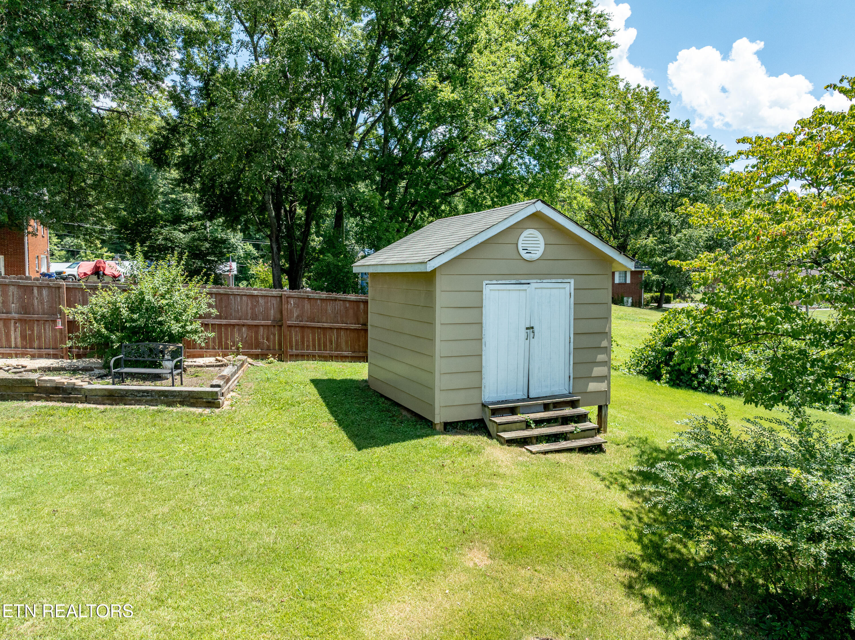 1119 Scenic Hill Drive
