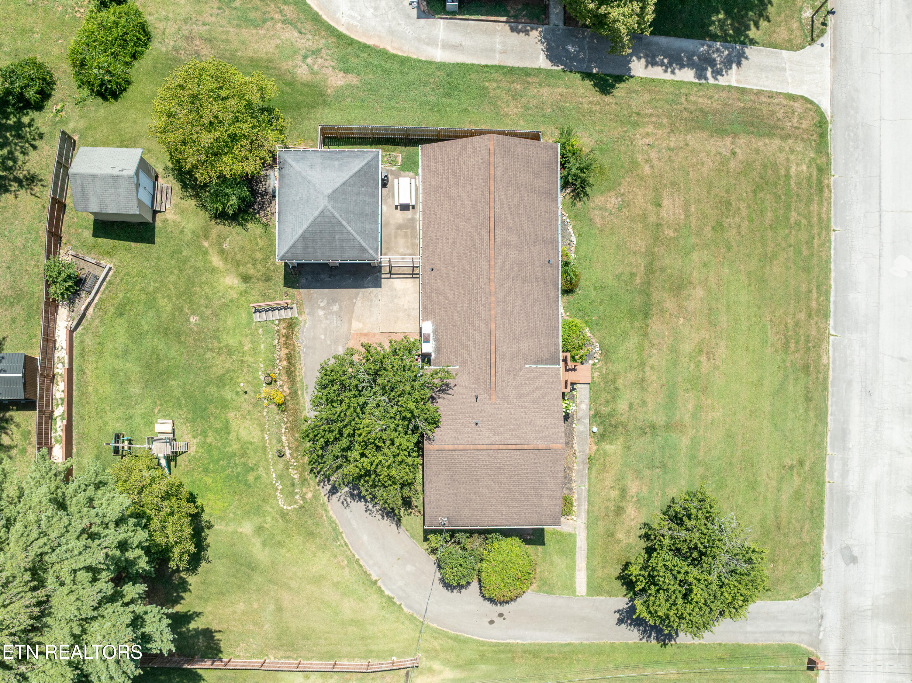 1119 Scenic Hill Drive