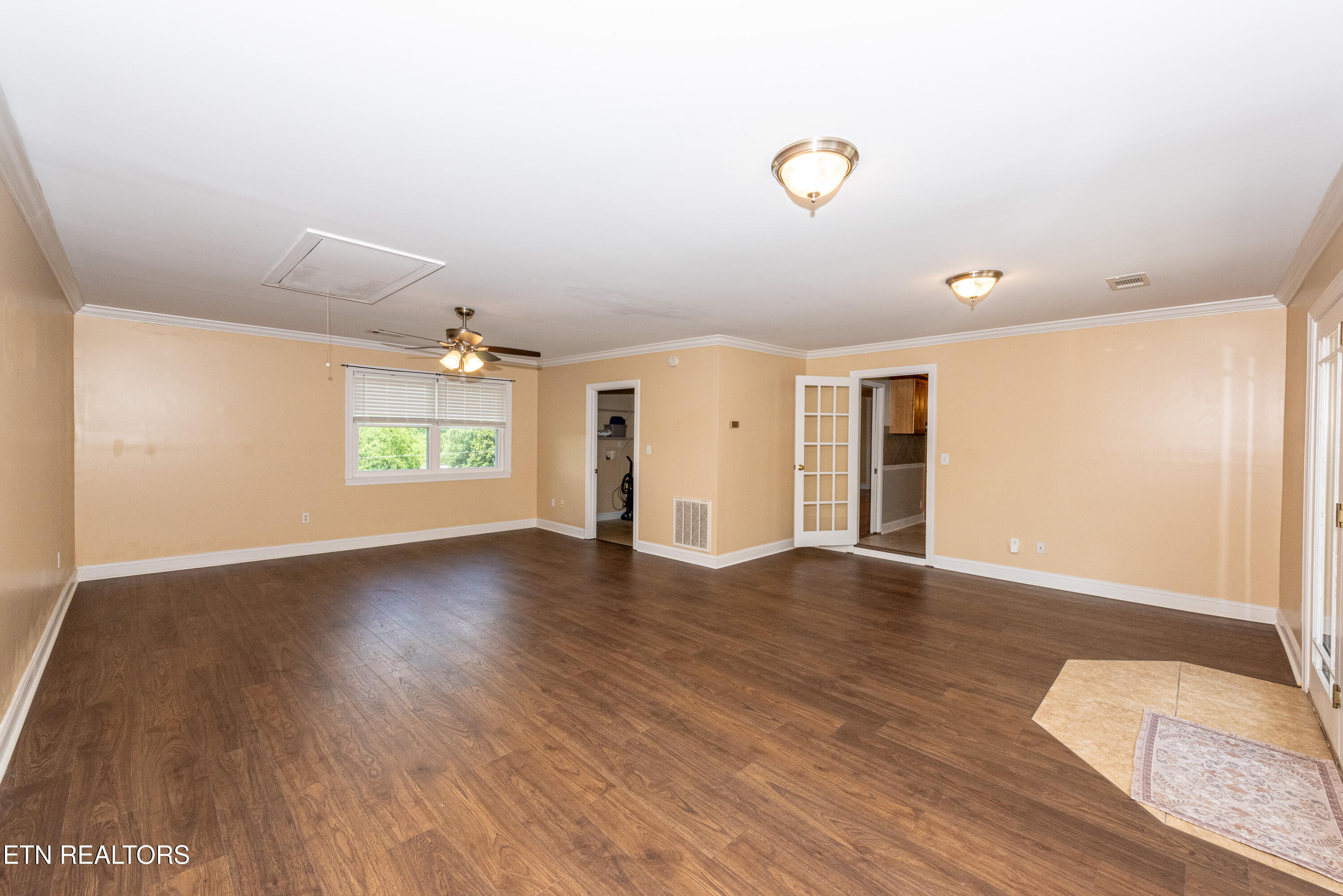 1119 Scenic Hill Drive