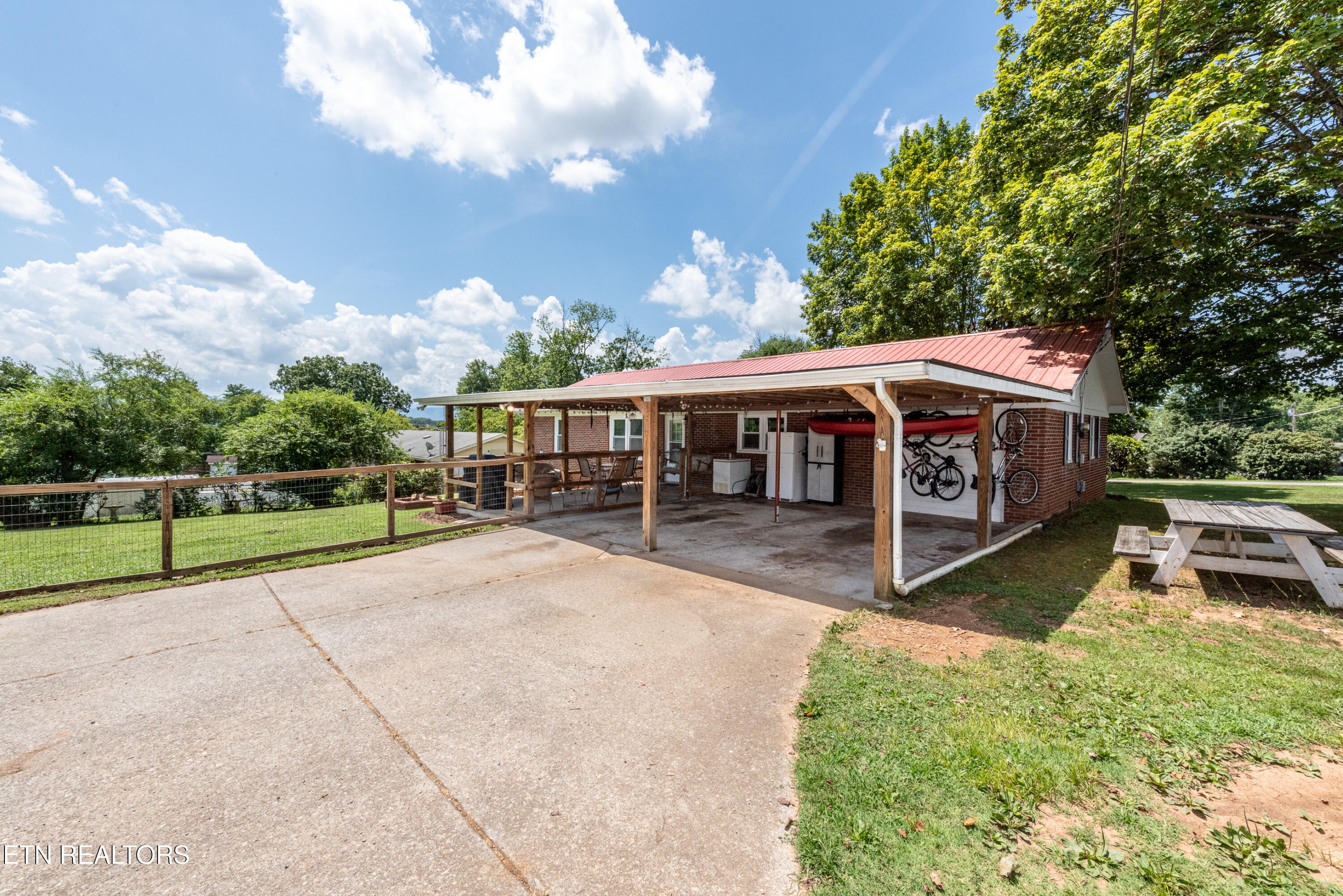 100 Shawnee Drive