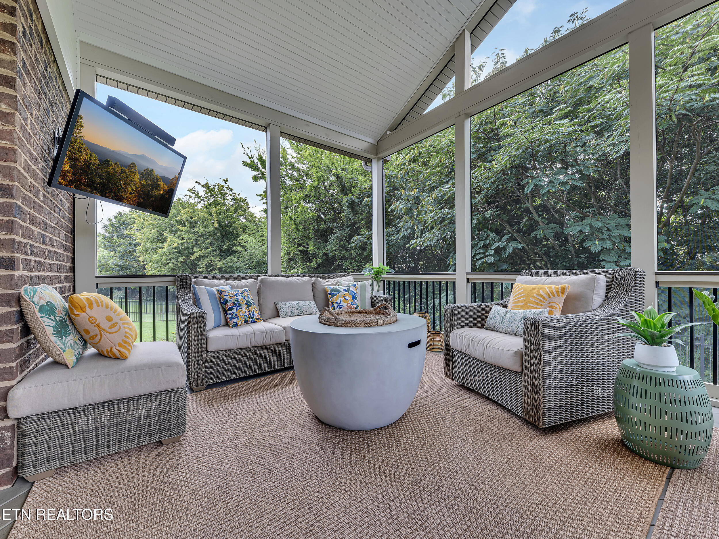 1439 Edenbridge Drive