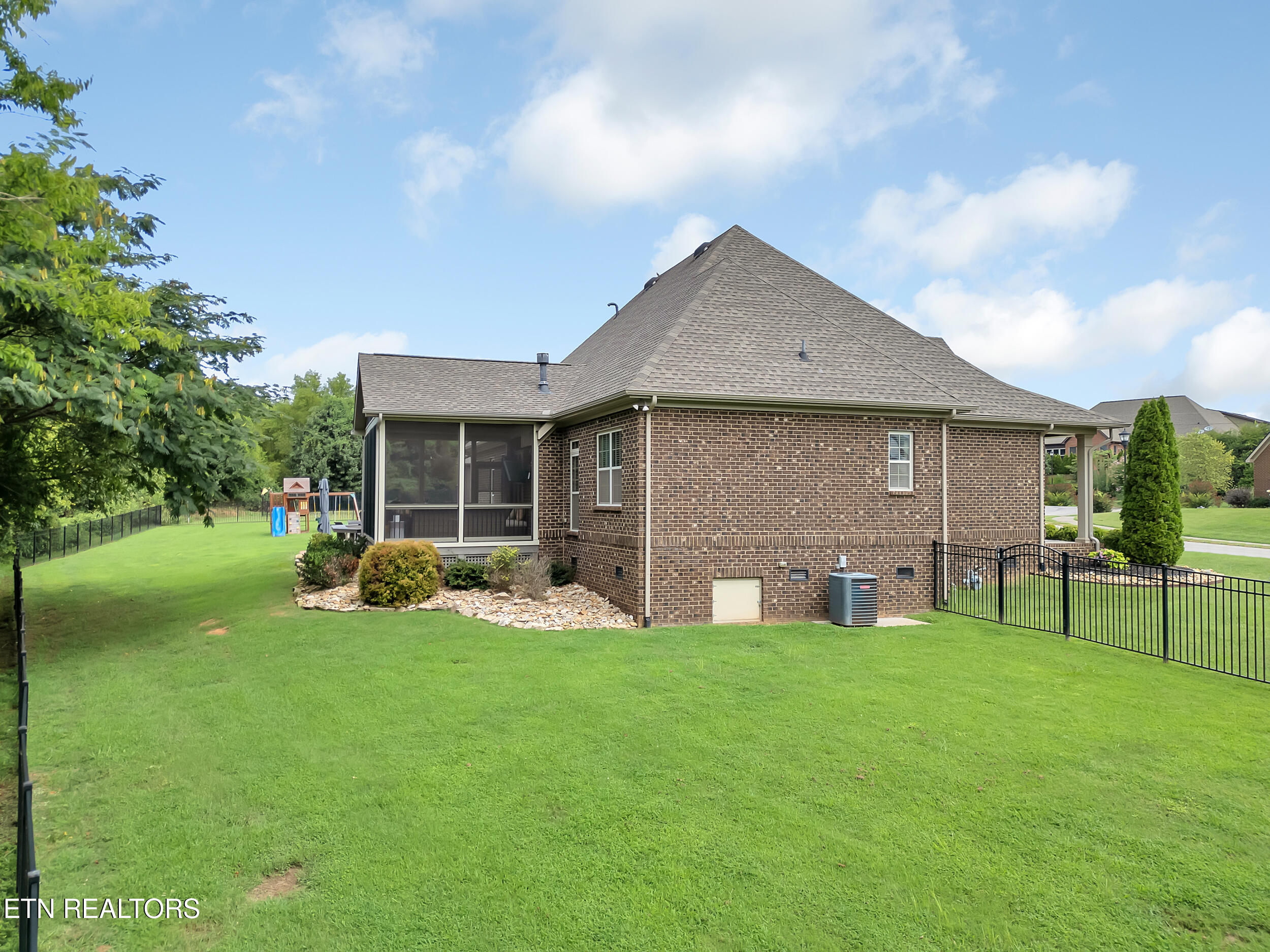 1439 Edenbridge Drive