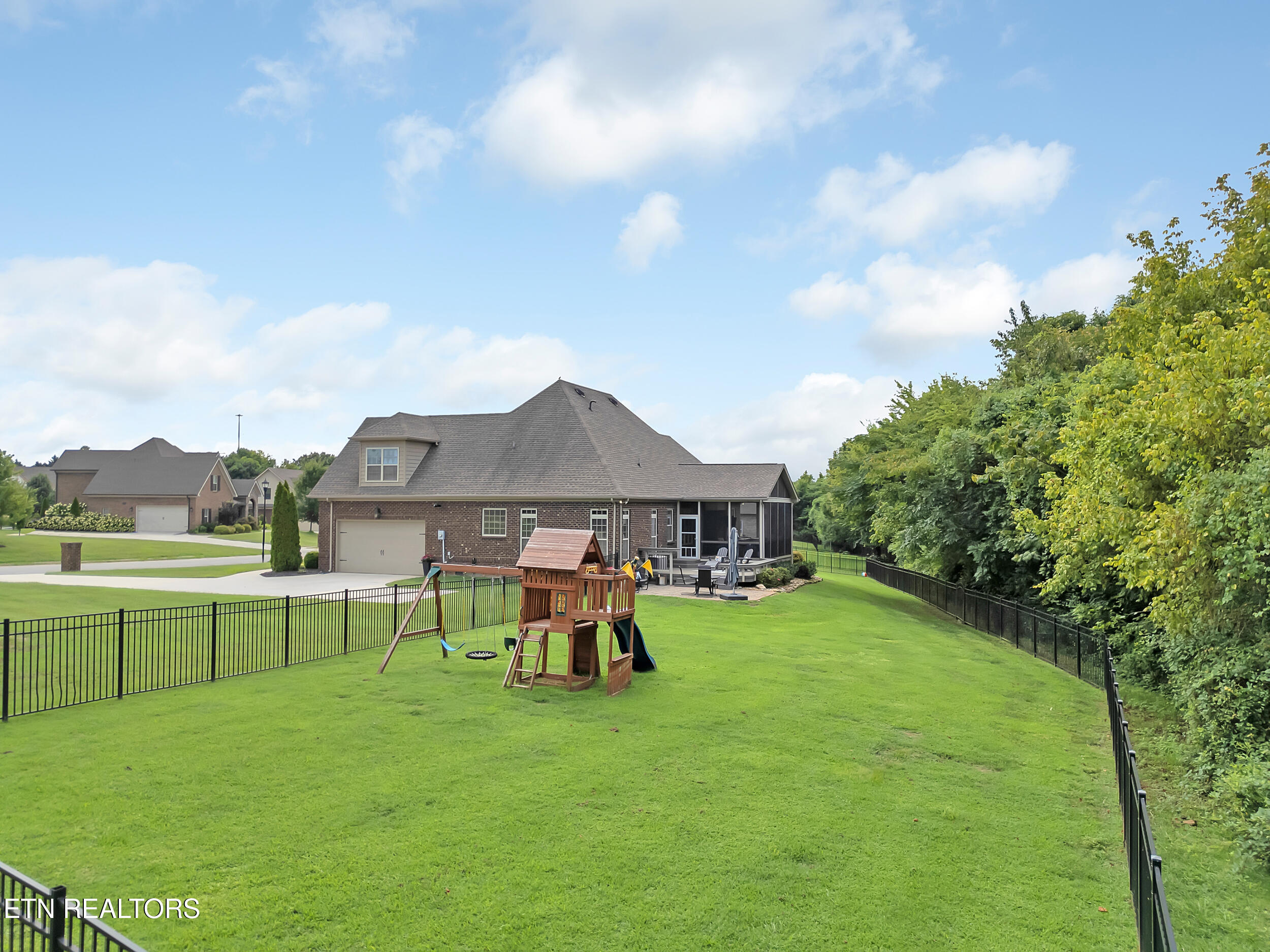 1439 Edenbridge Drive