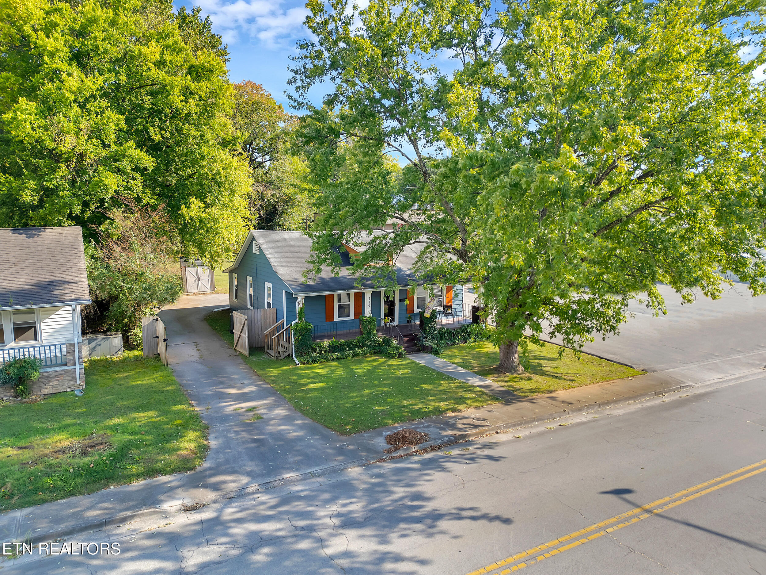 239 Lindsay St