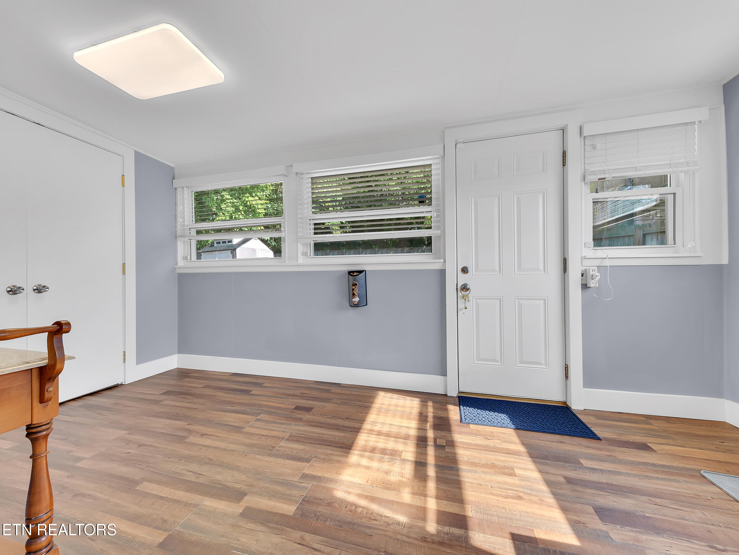 239 Lindsay St