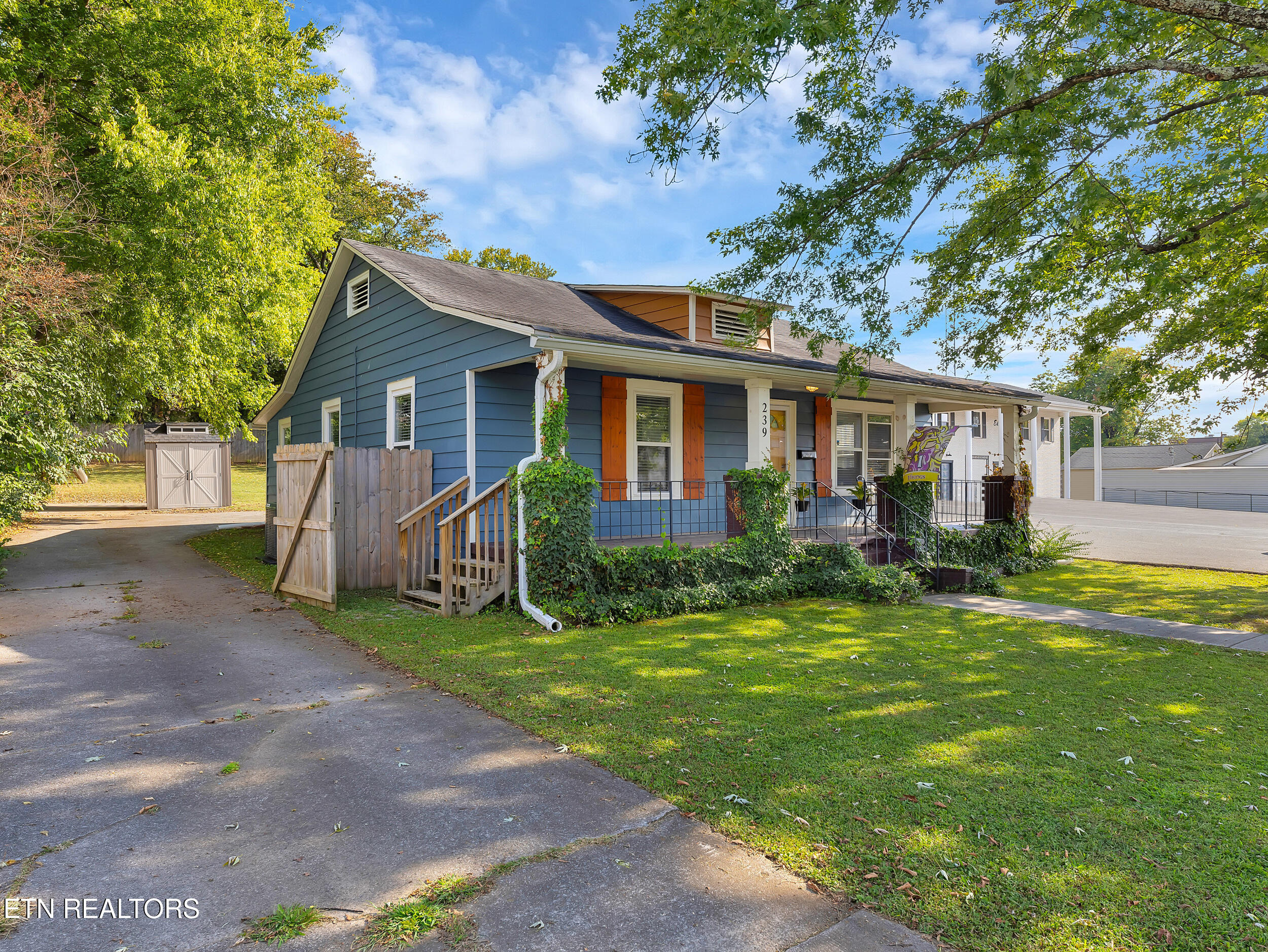 239 Lindsay St