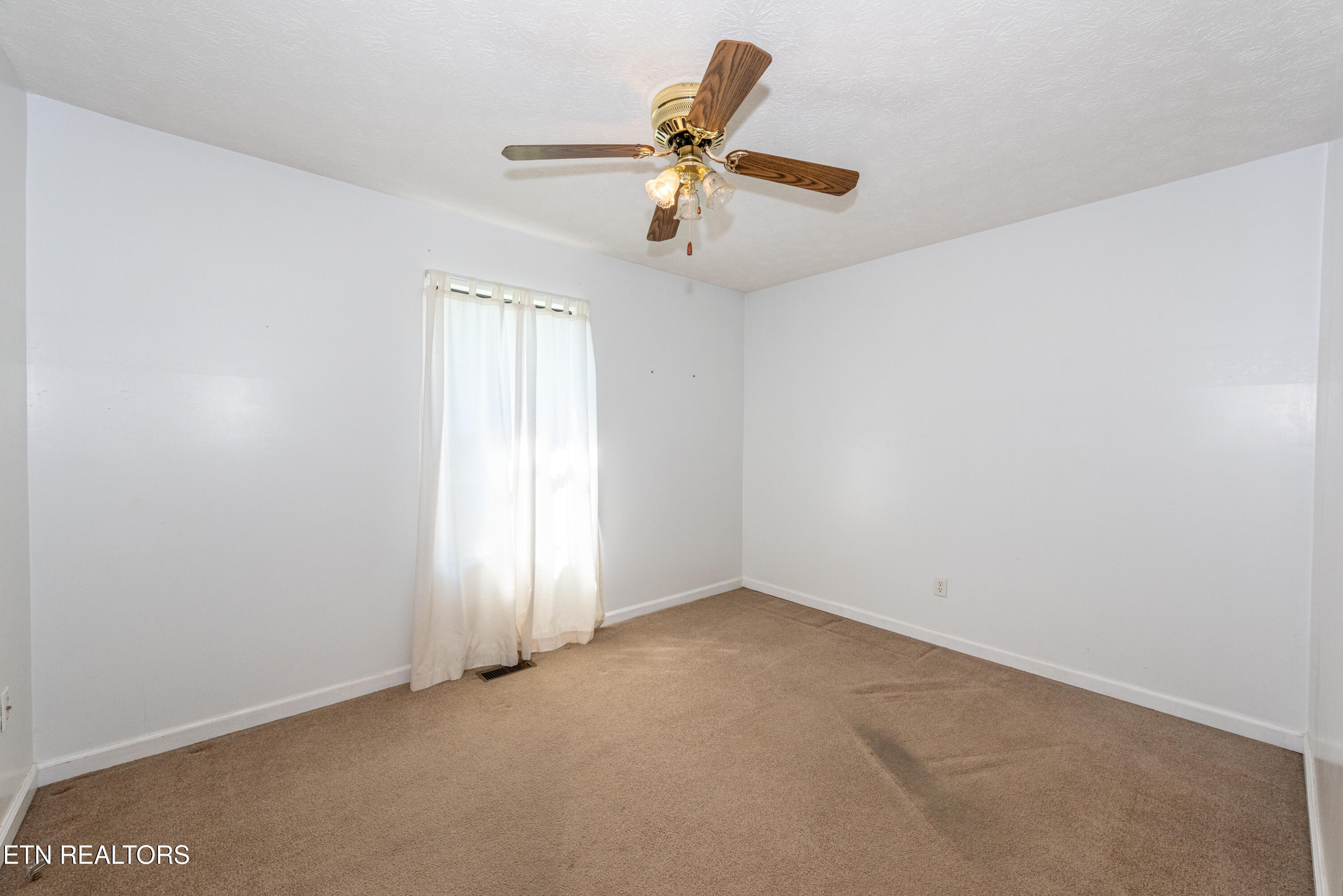 103 Rockford Heights Rd