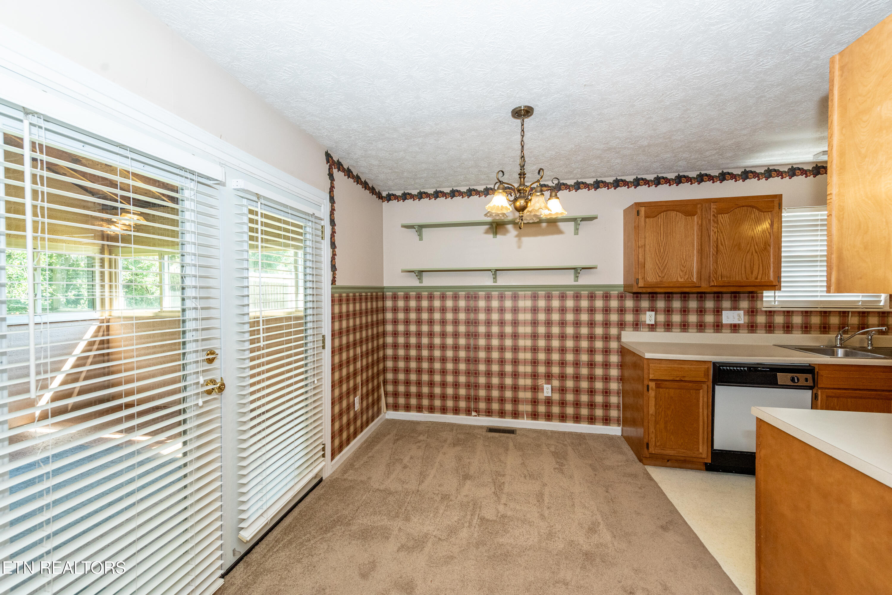 103 Rockford Heights Rd