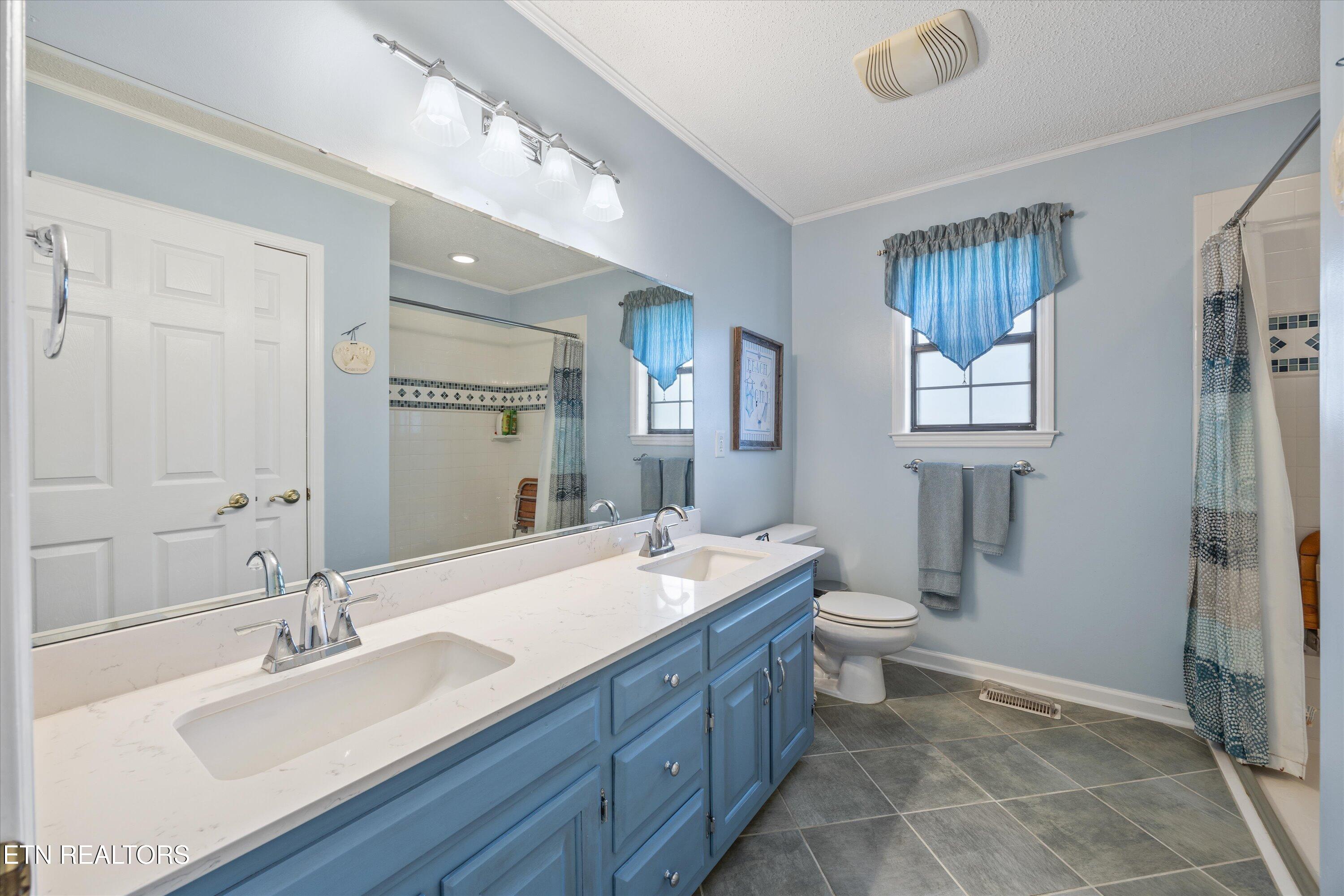 1827 Southcliff Drive, Maryville