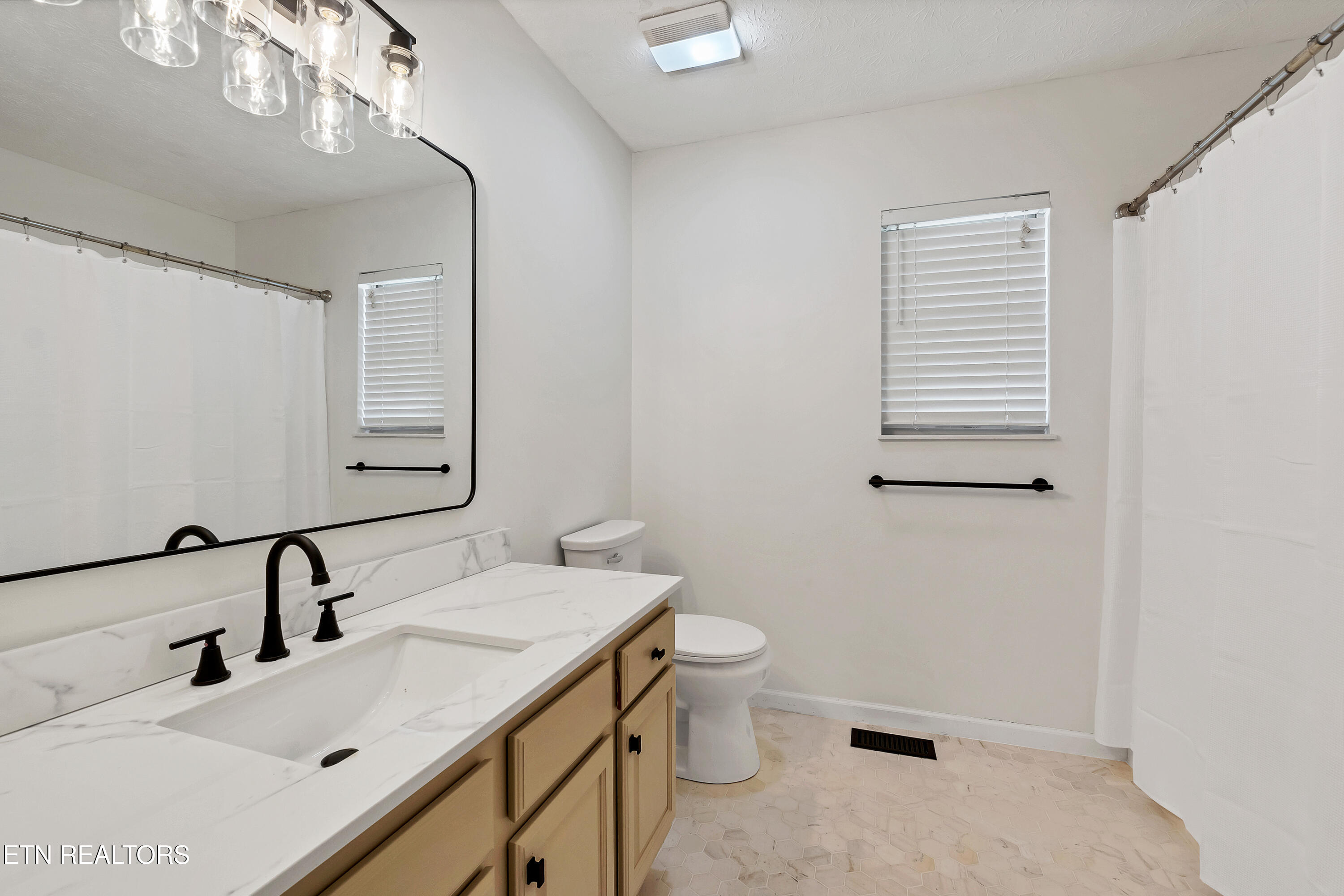 115 Seneca Circle, Maryville