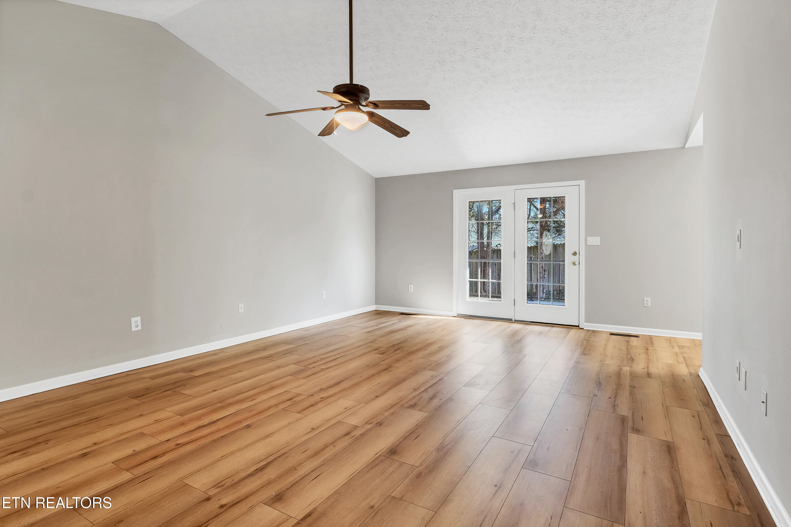 115 Seneca Circle, Maryville