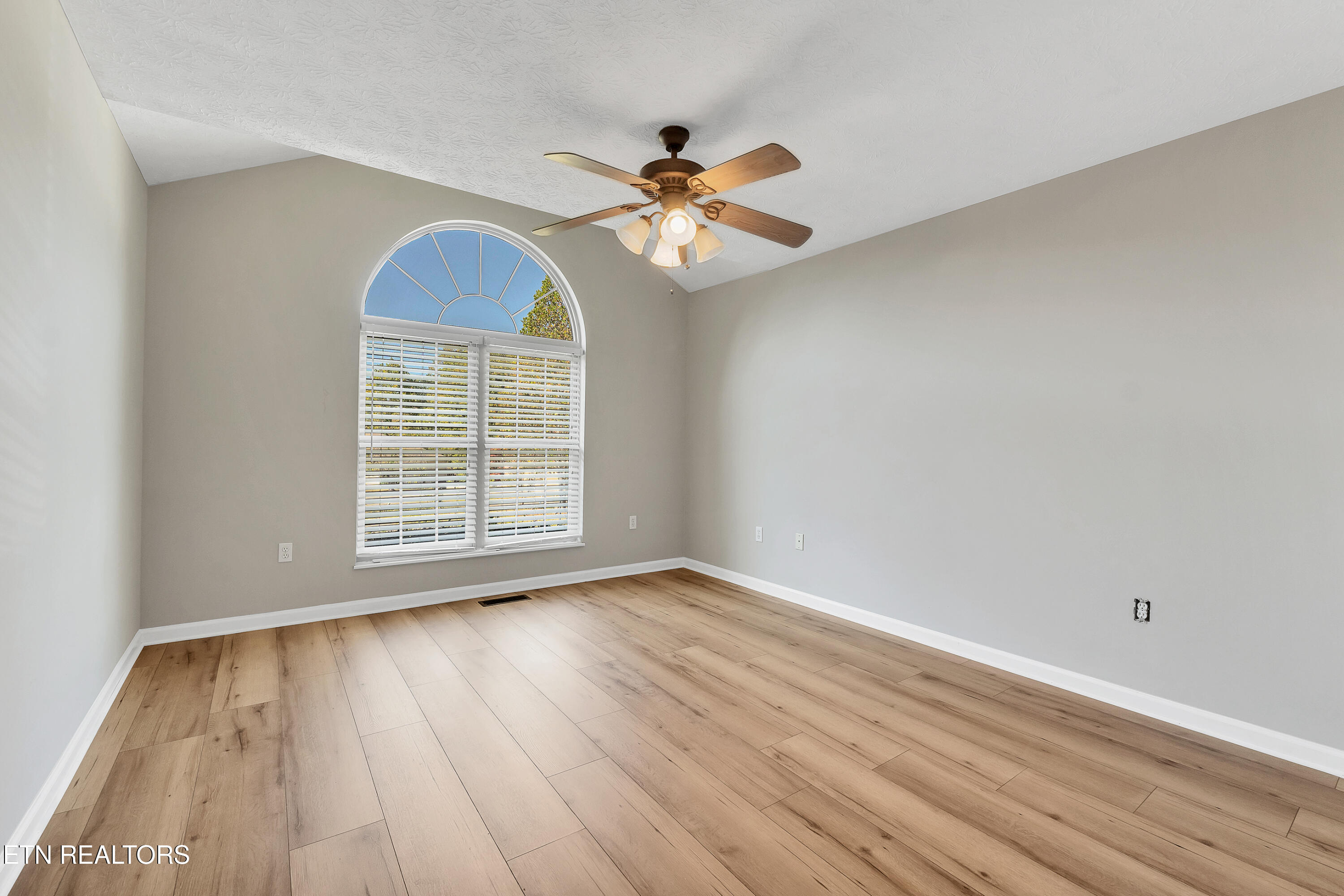 115 Seneca Circle, Maryville