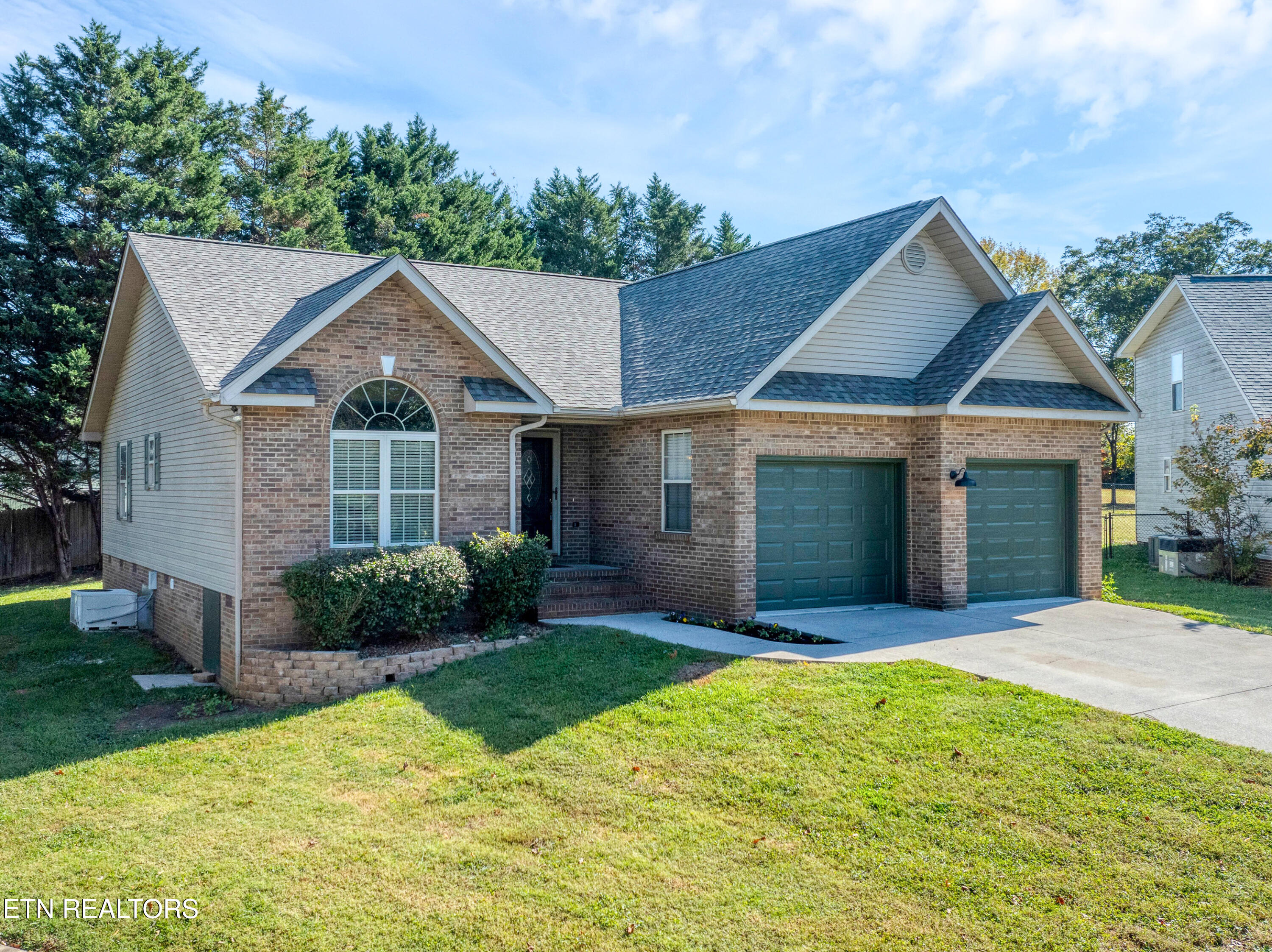 115 Seneca Circle, Maryville