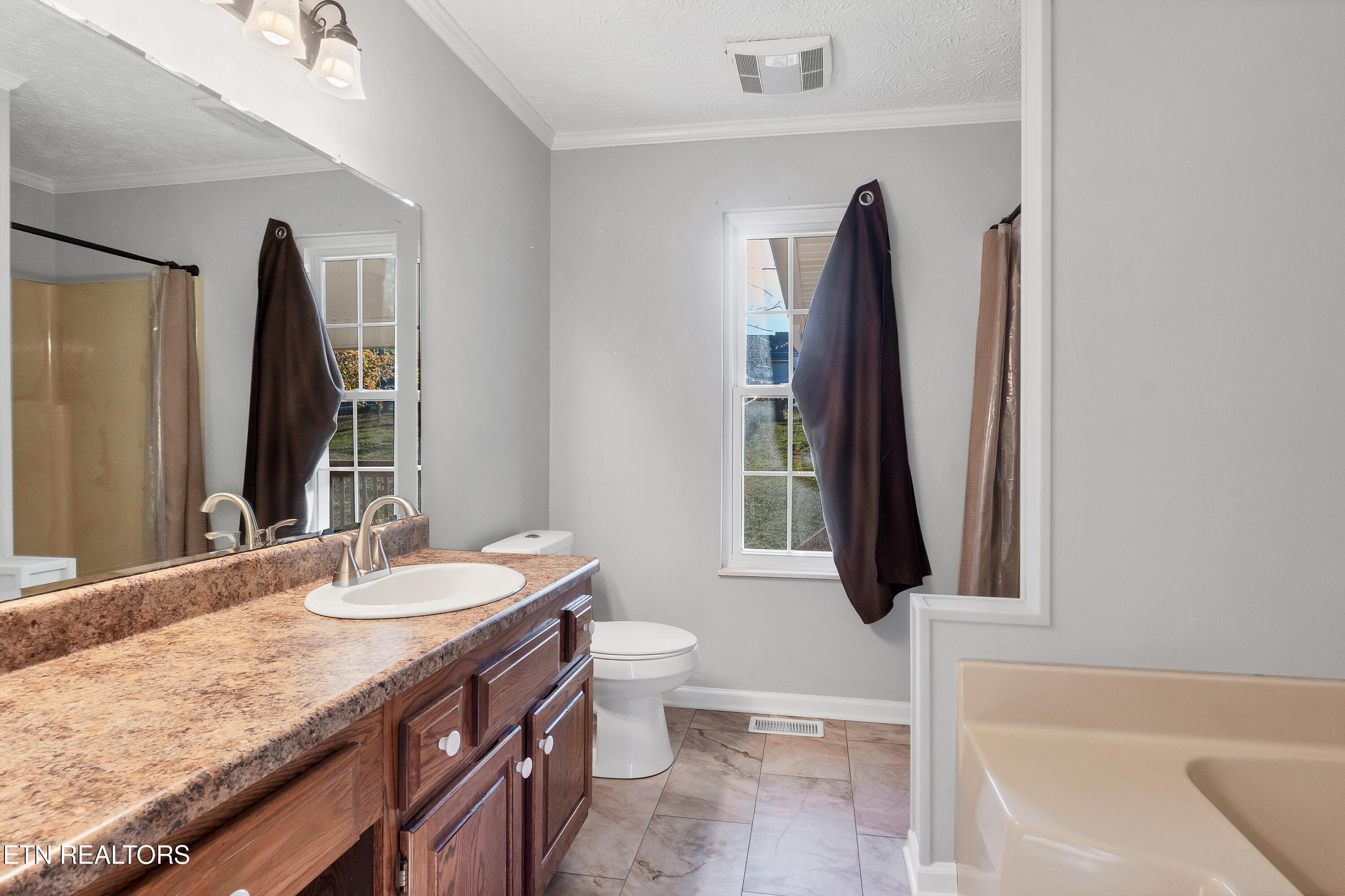 1031 S Dogwood Drive