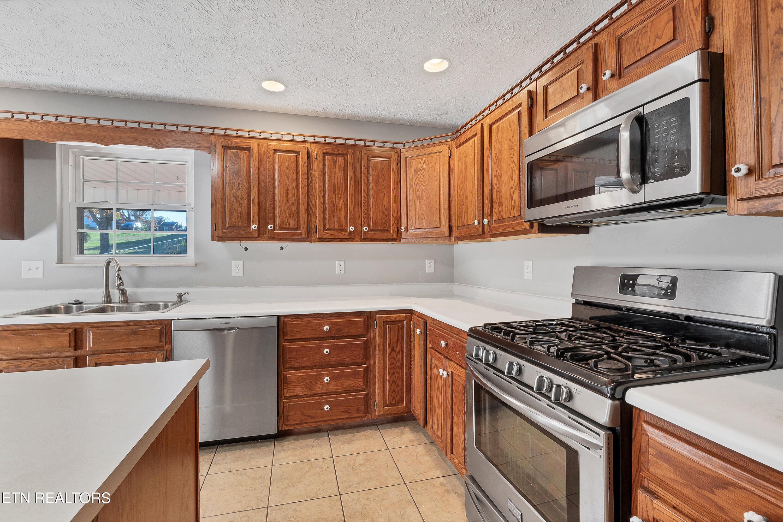 1031 S Dogwood Drive