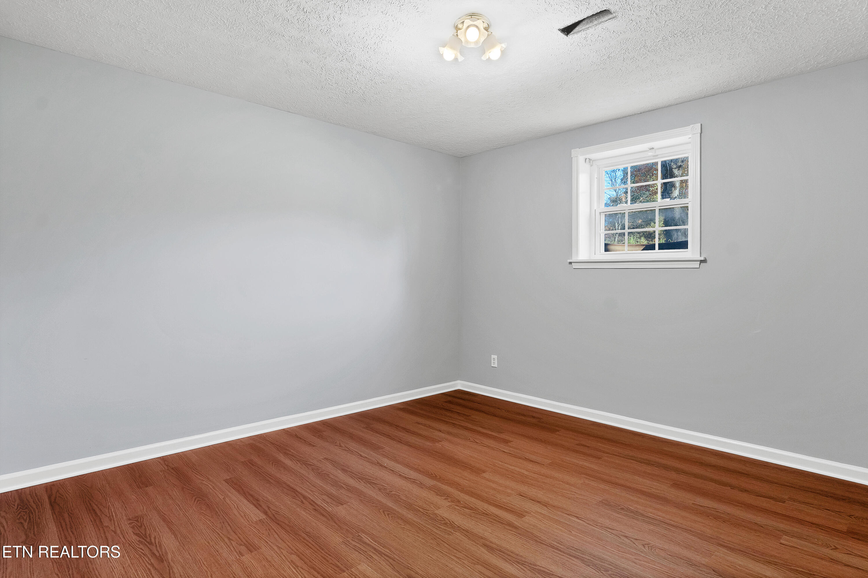 1031 S Dogwood Drive