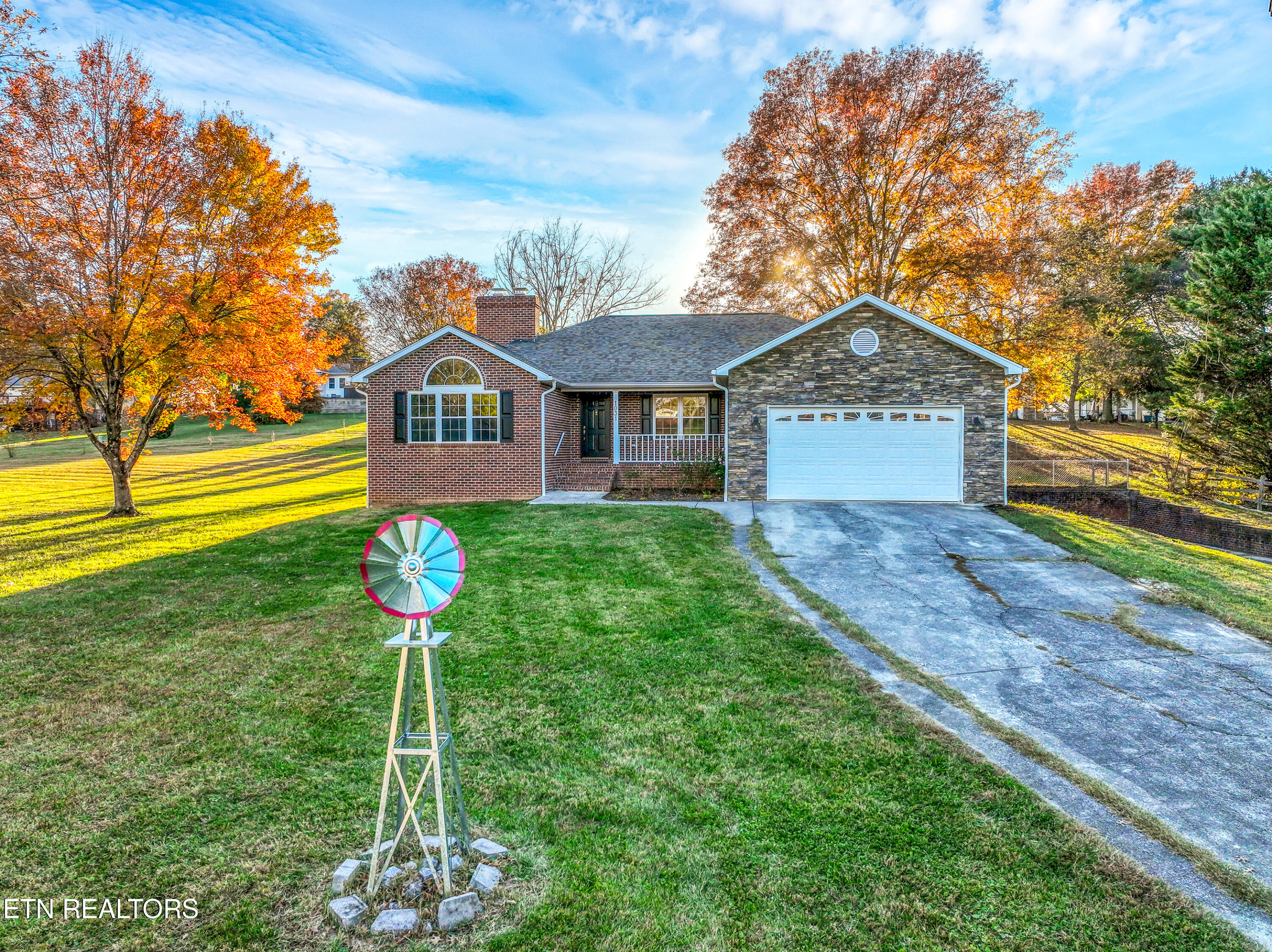 1031 S Dogwood Drive