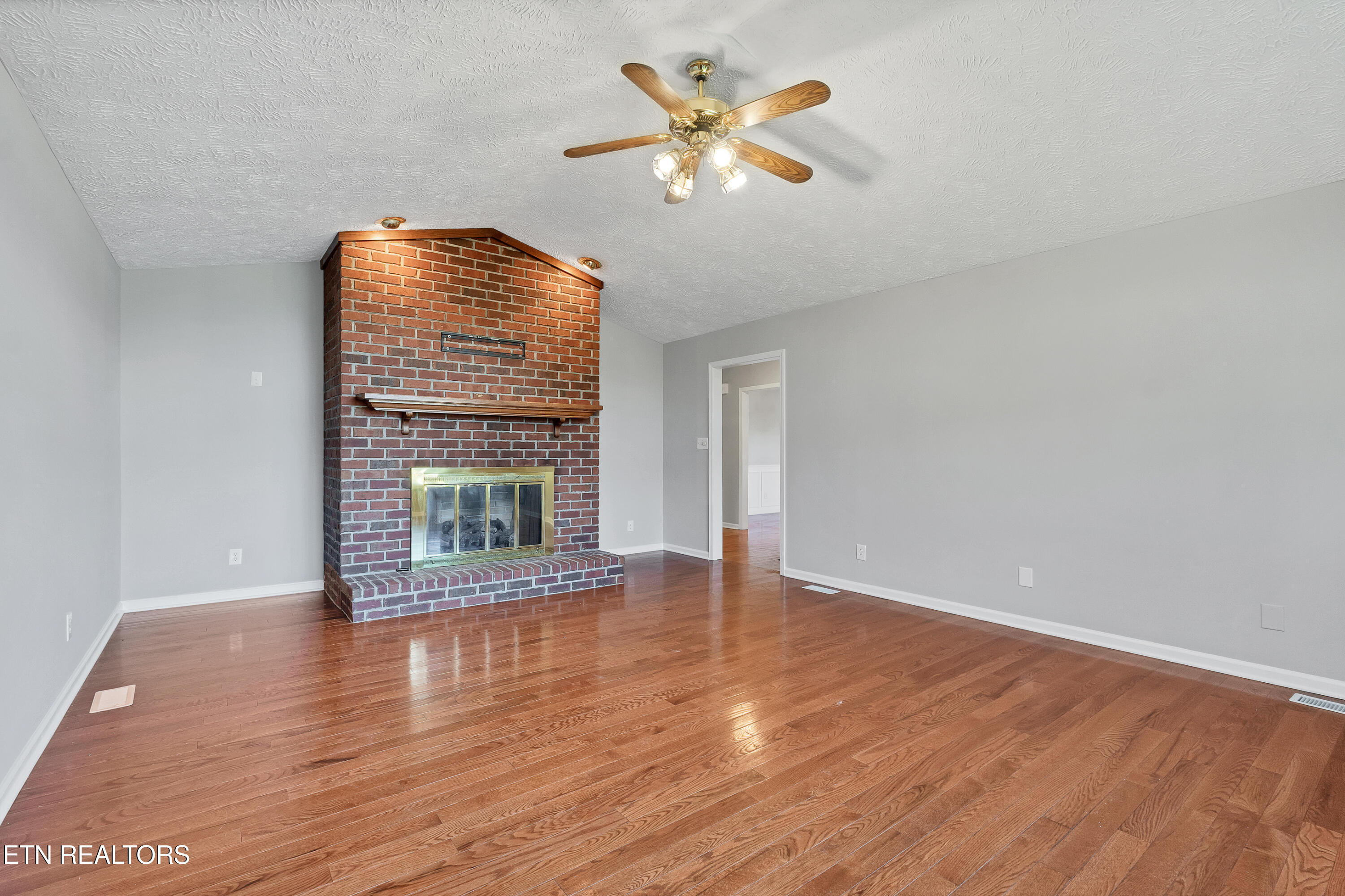 1031 S Dogwood Drive