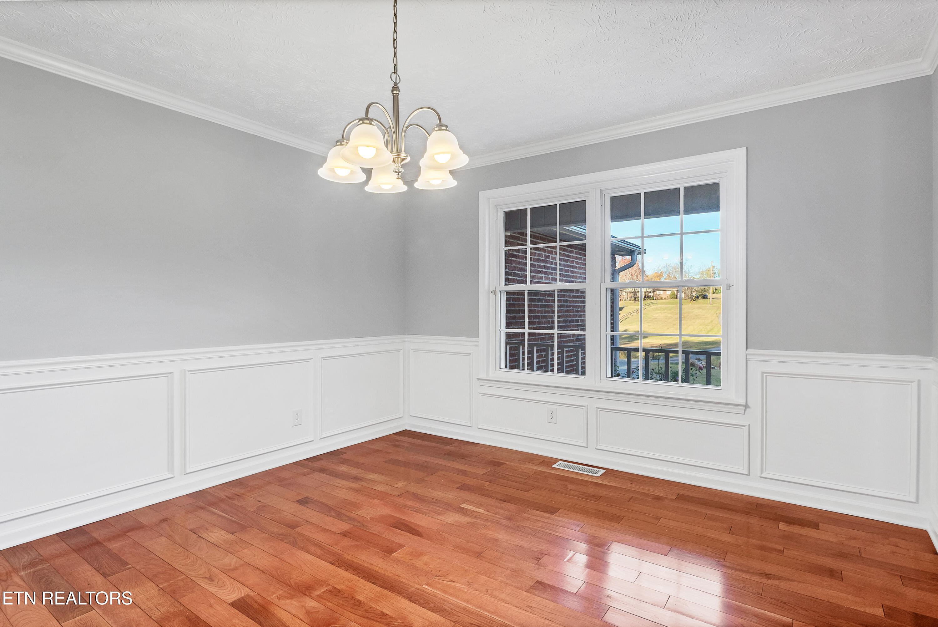 1031 S Dogwood Drive