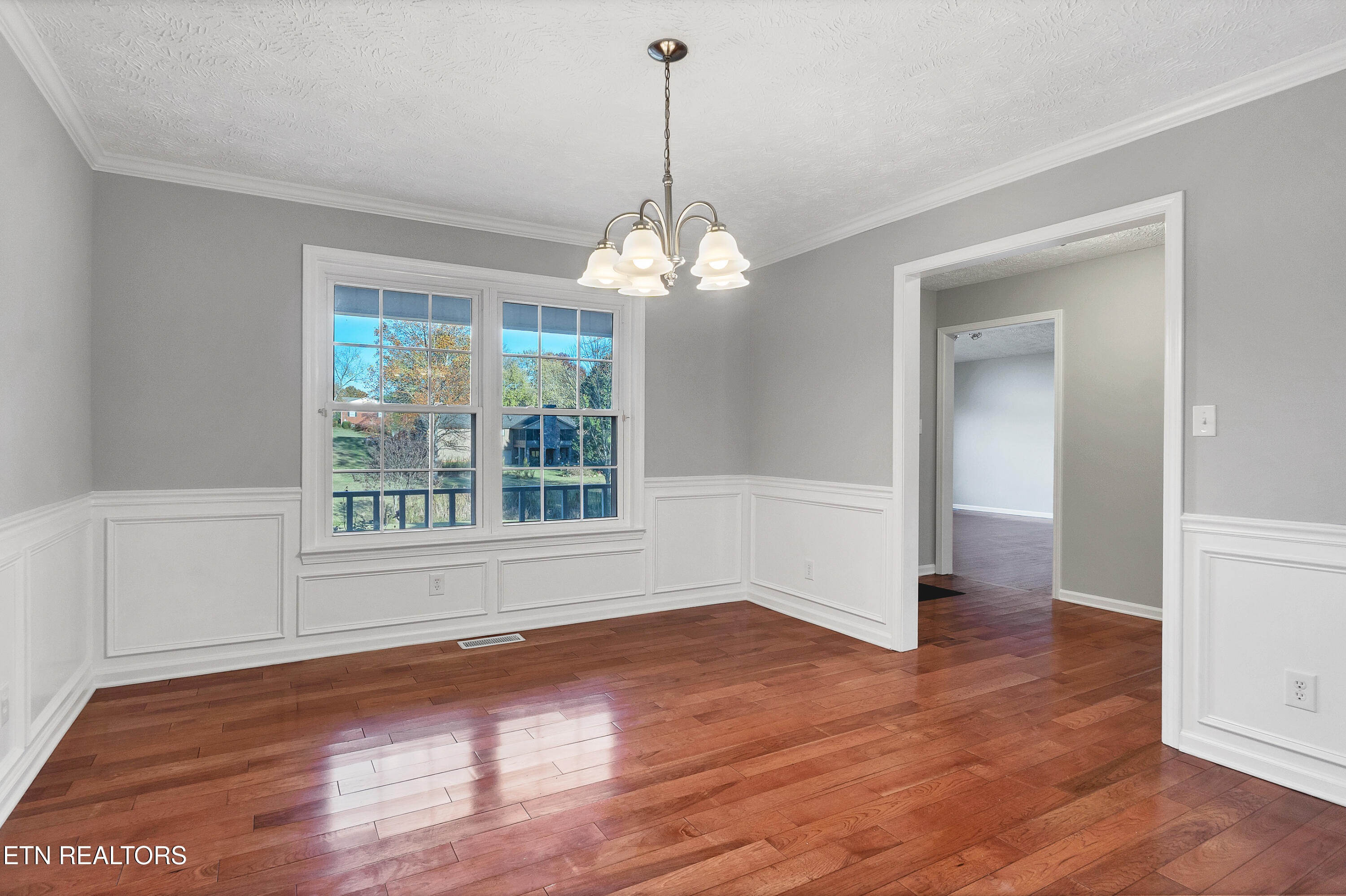 1031 S Dogwood Drive