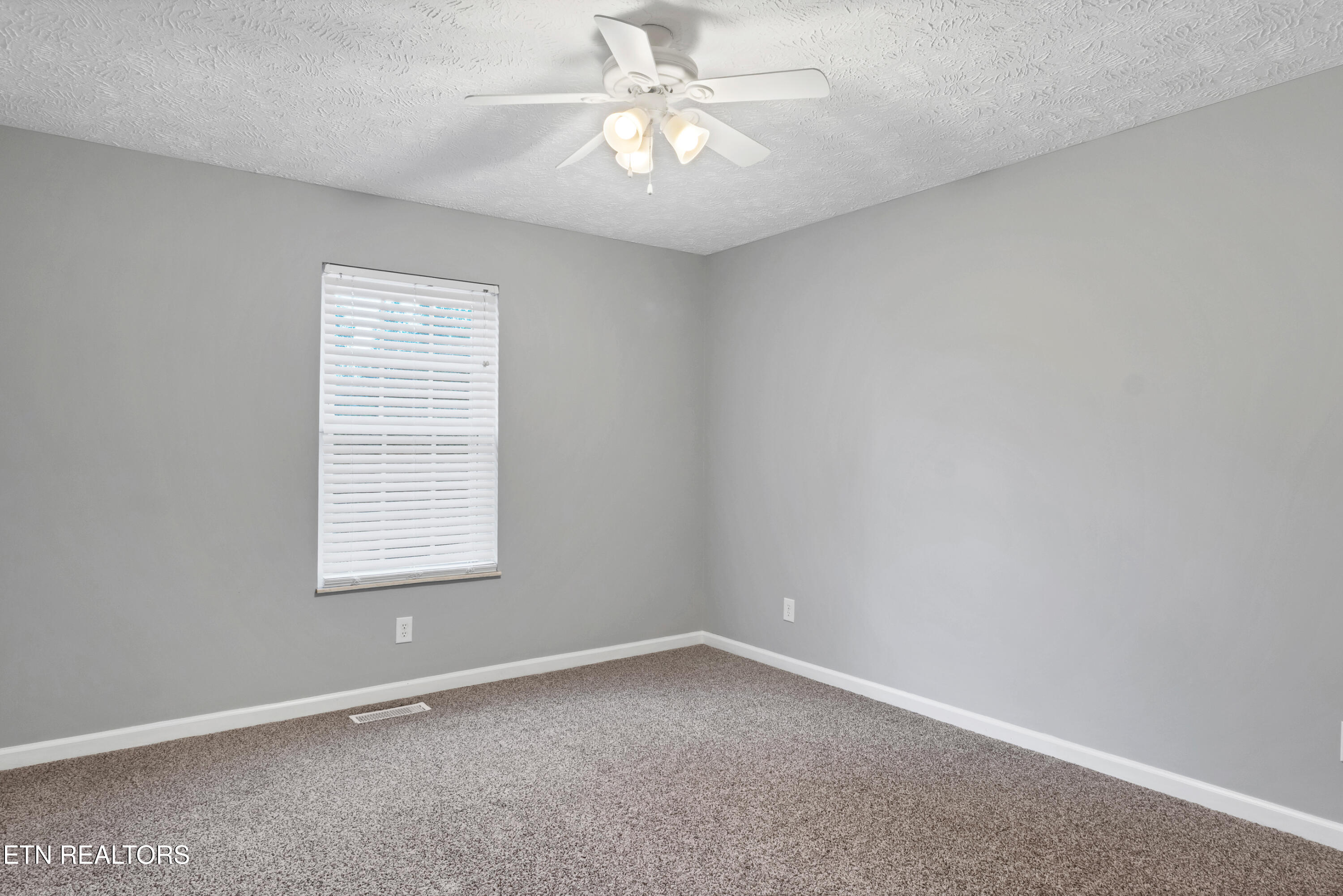 1031 S Dogwood Drive