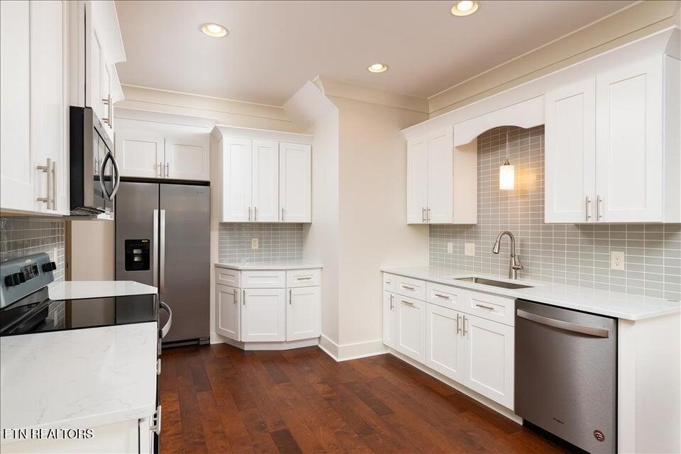 7246 Settlers Path Lane