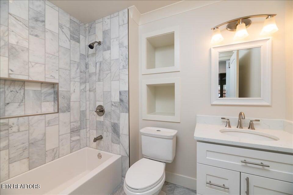 7246 Settlers Path Lane