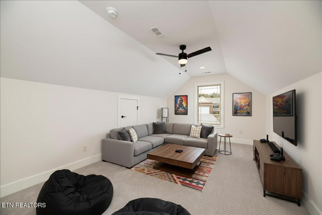 7246 Settlers Path Lane